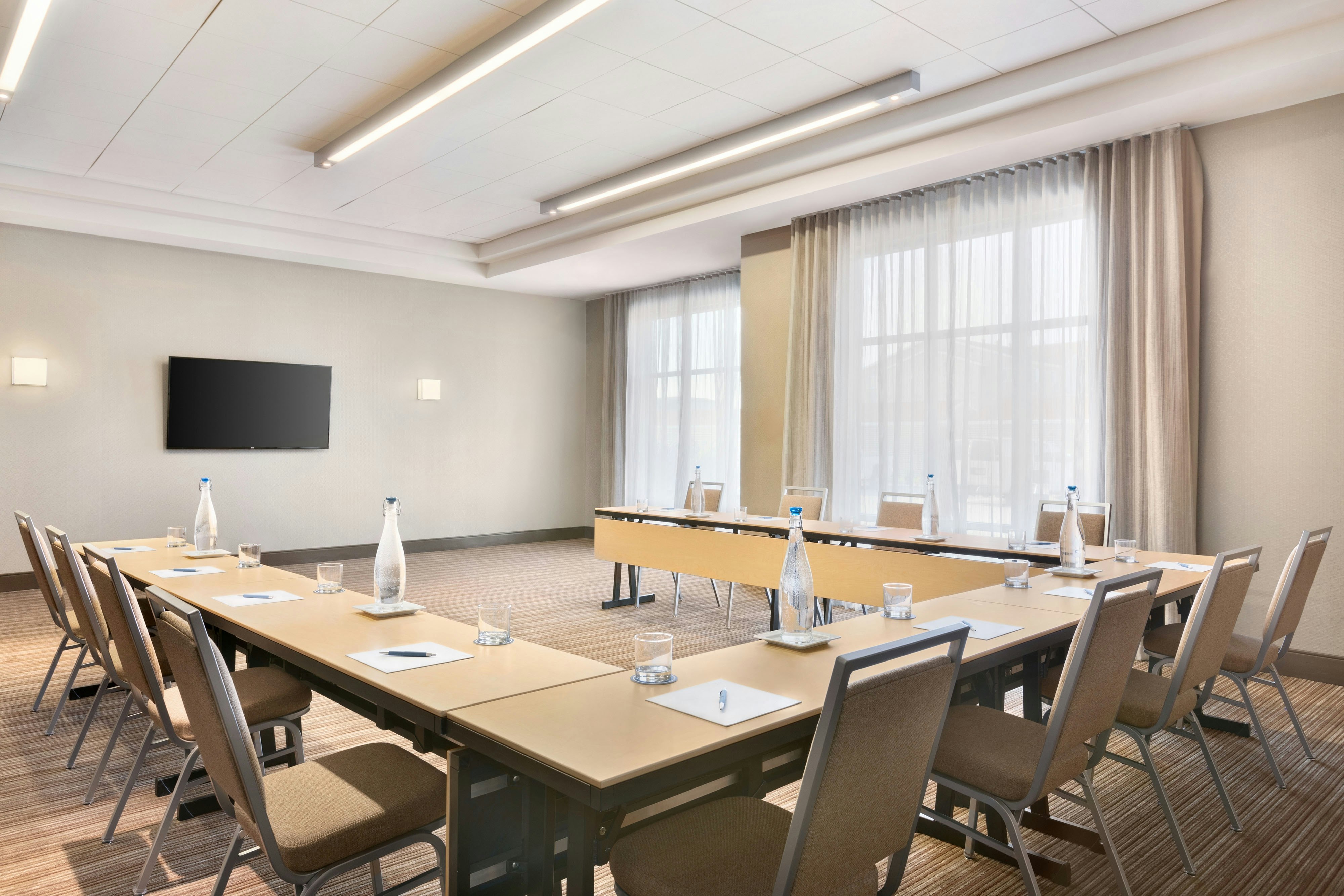 Four Points by Sheraton Fargo Medical Center
