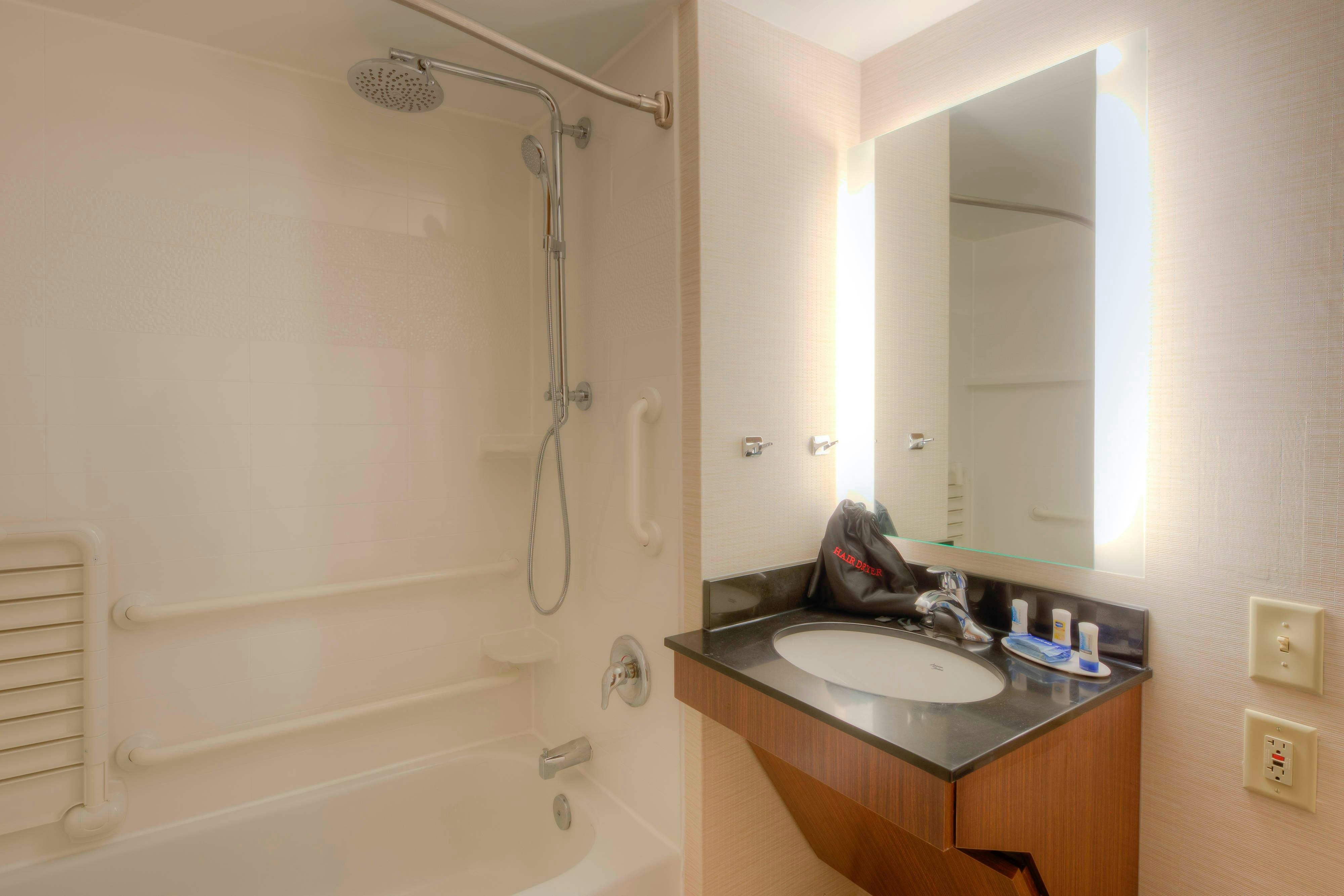 Fairfield by Marriott Inn & Suites Winston-Salem Downtown