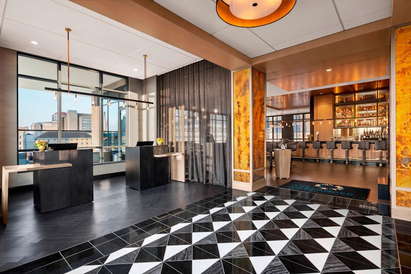 The Oaklander Hotel, Autograph Collection