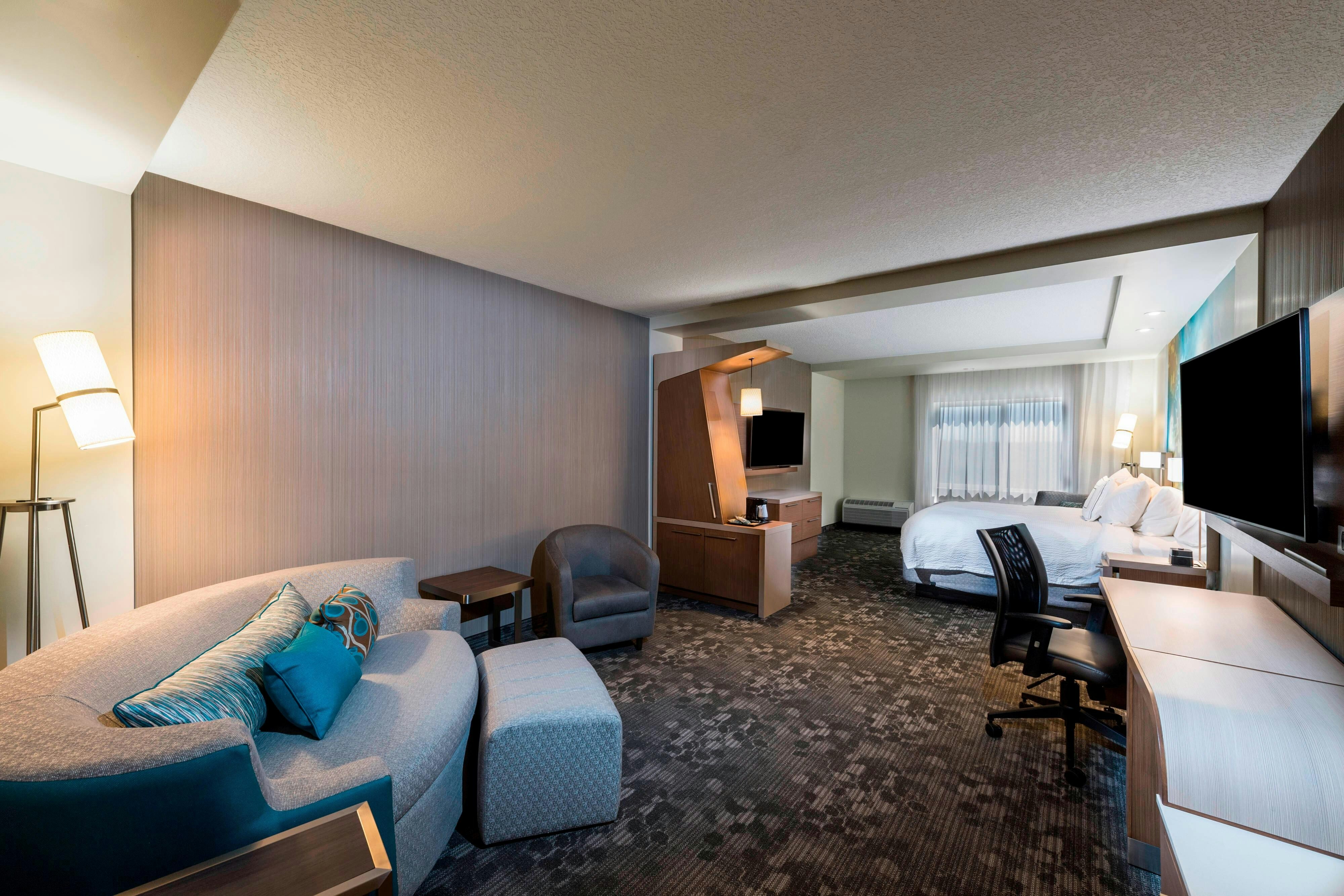 Courtyard by Marriott Tampa Northwest/Veterans Expressway