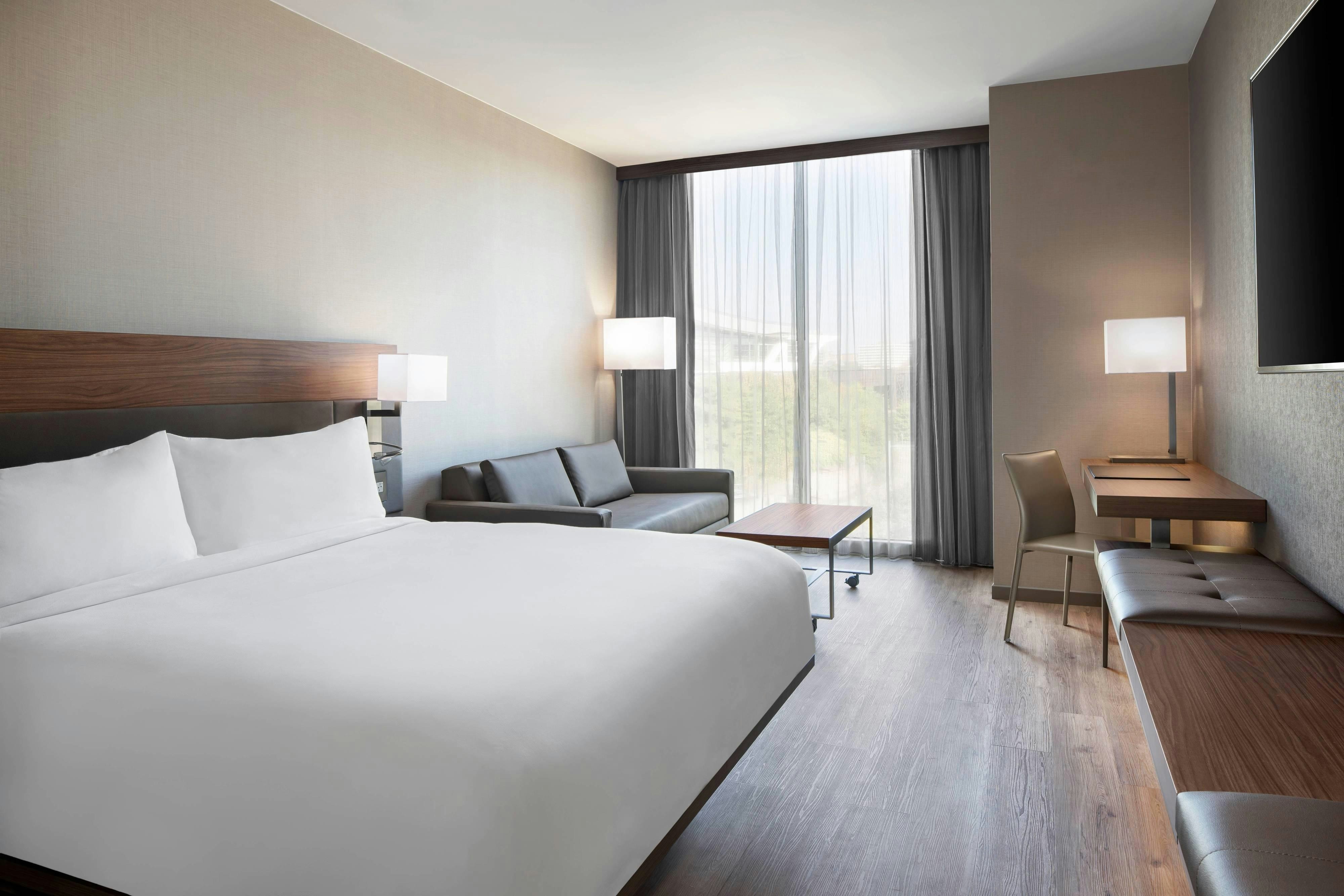 AC Hotel Pittsburgh Downtown
