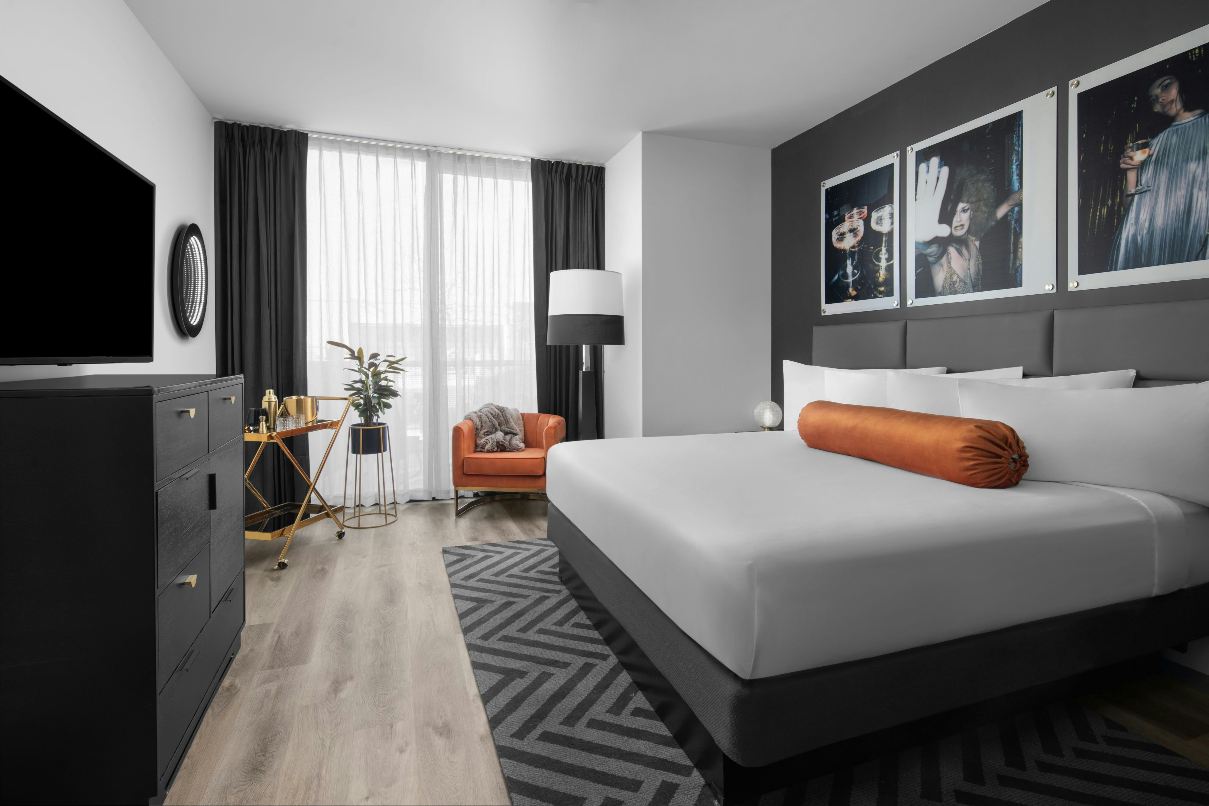 The ENGLiSH Hotel, Las Vegas, a Tribute Portfolio Hotel