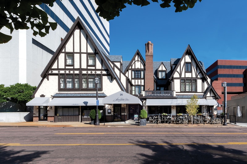 Seven Gables Inn, St. Louis West, a Tribute Portfolio Hotel