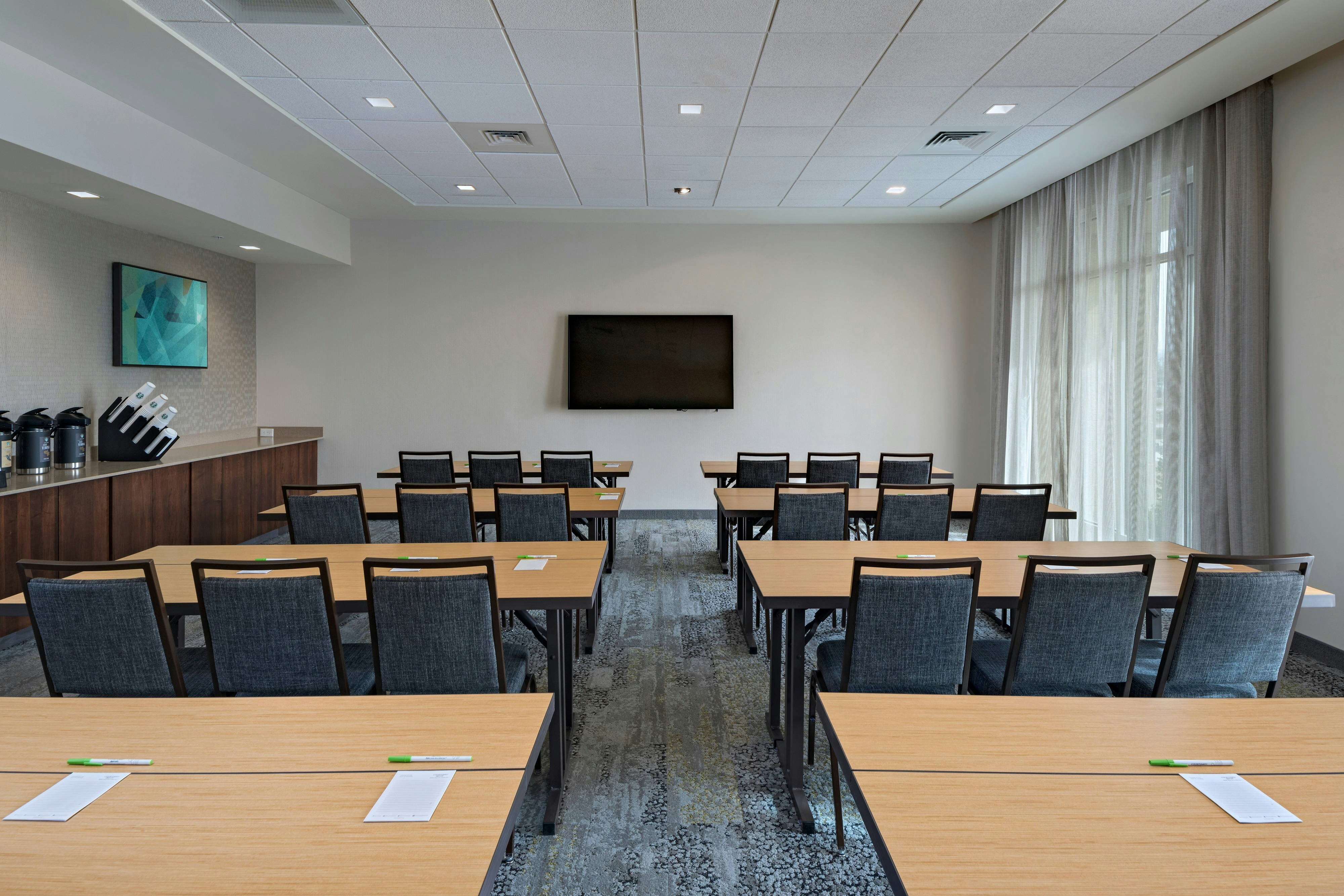 Courtyard by Marriott Jackson Madison