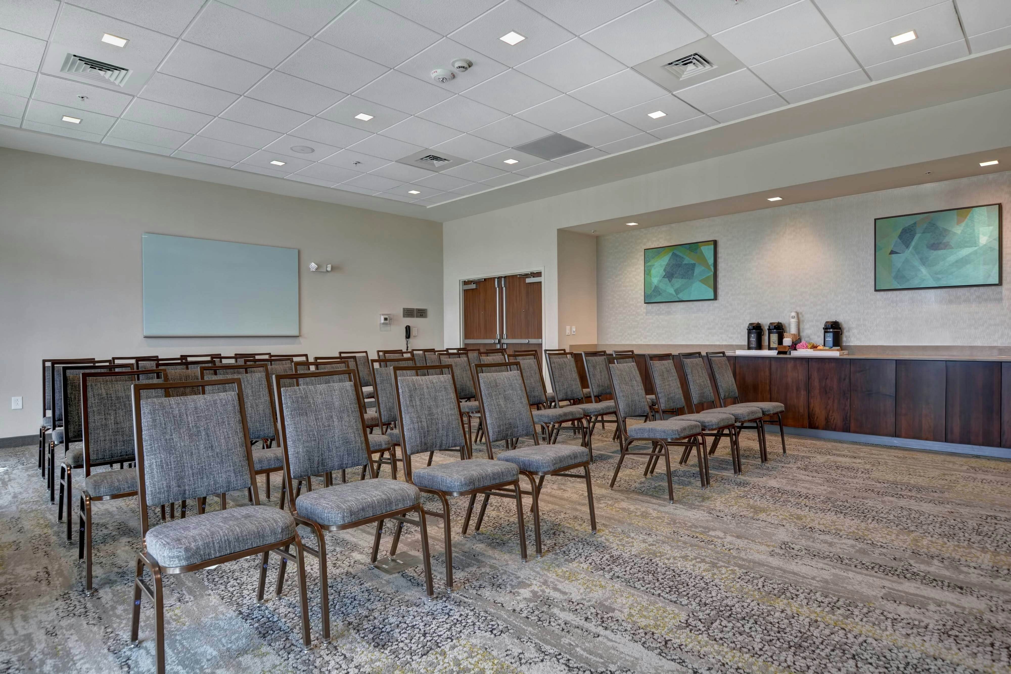 Courtyard by Marriott Jackson Madison
