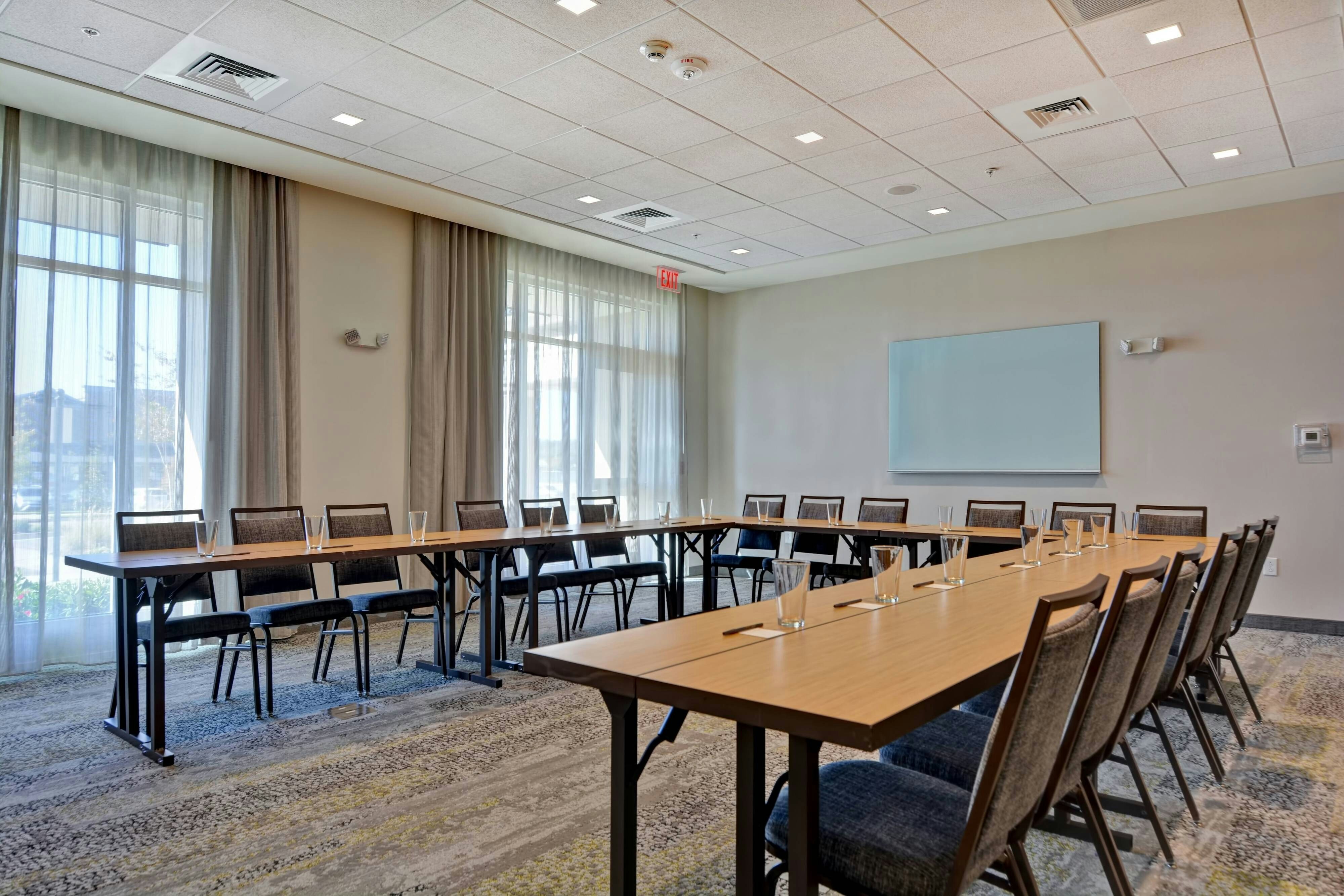 Courtyard by Marriott Jackson Madison