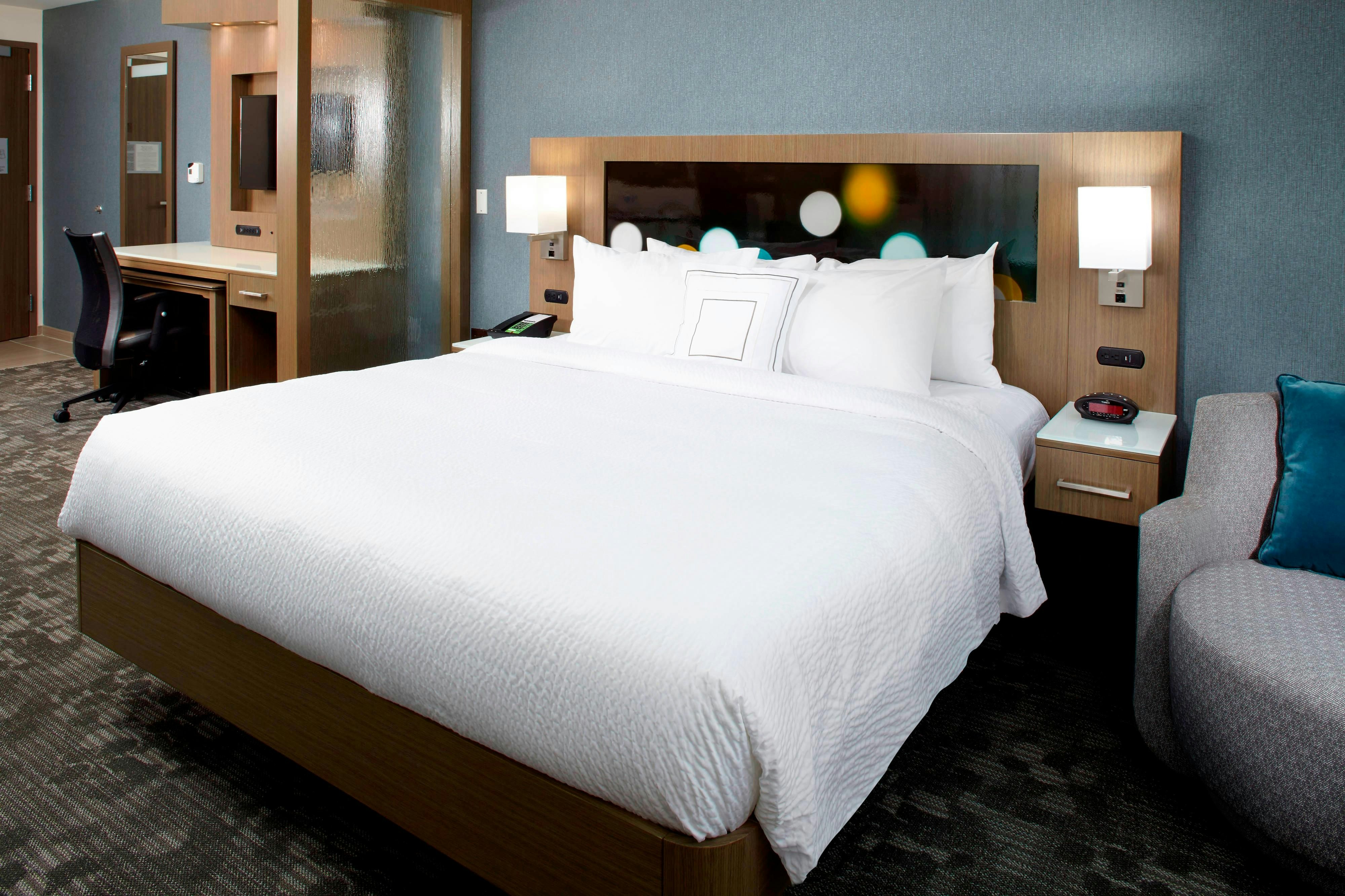 Courtyard by Marriott Akron Downtown