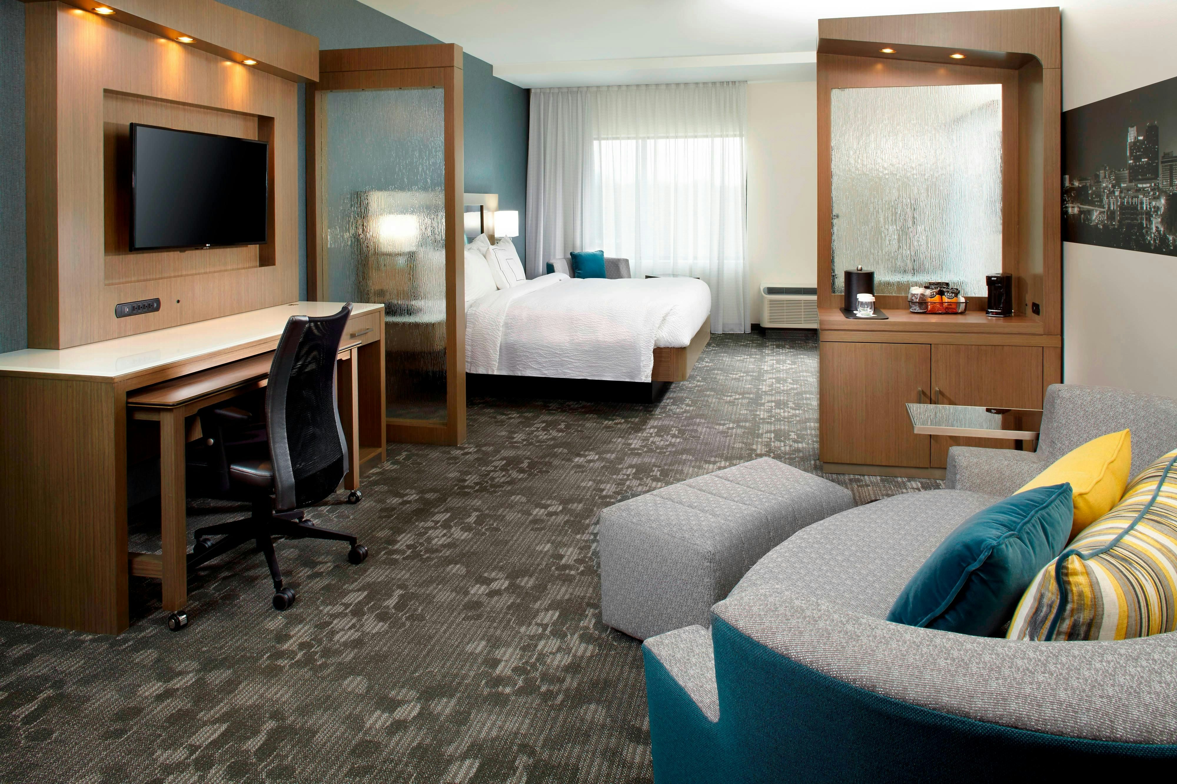 Courtyard by Marriott Akron Downtown
