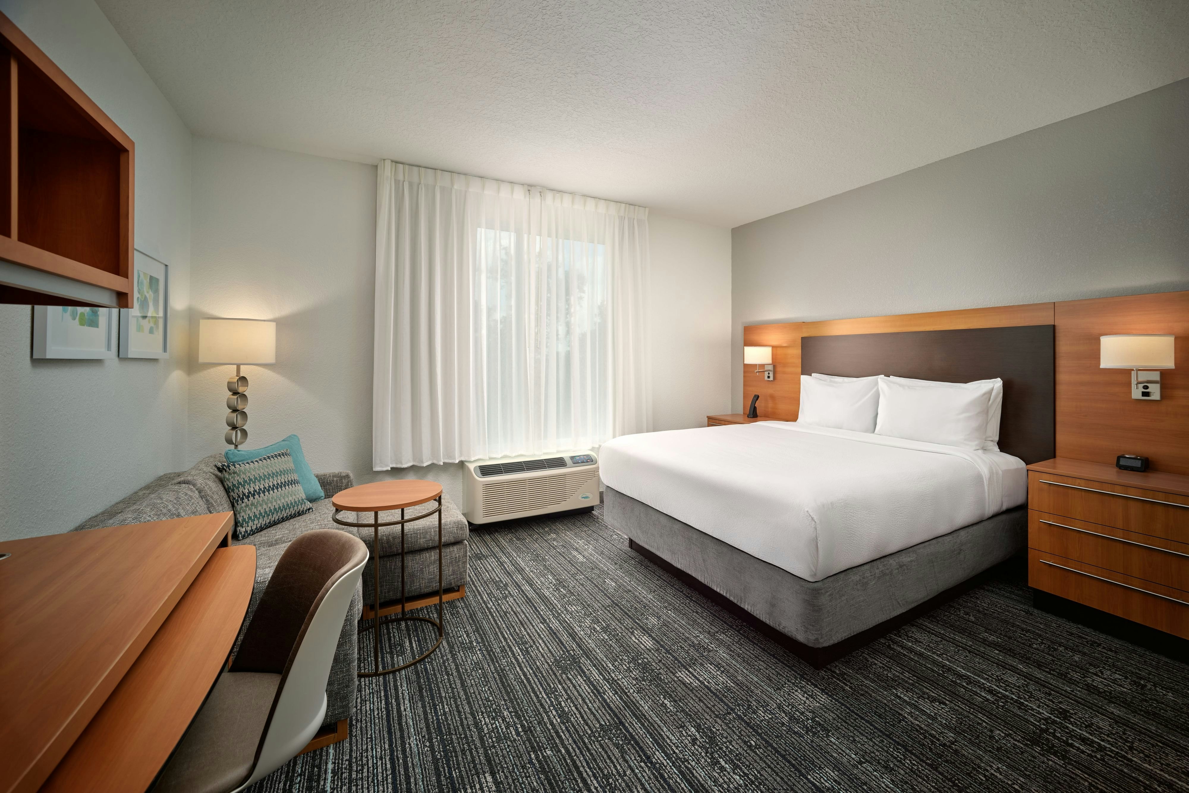 TownePlace Suites by Marriott Orlando at FLAMINGO CROSSINGS® Town Center/Western Entrance