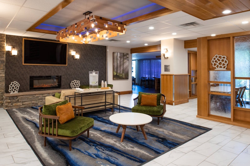 Fairfield by Marriott Inn & Suites Bakersfield Central