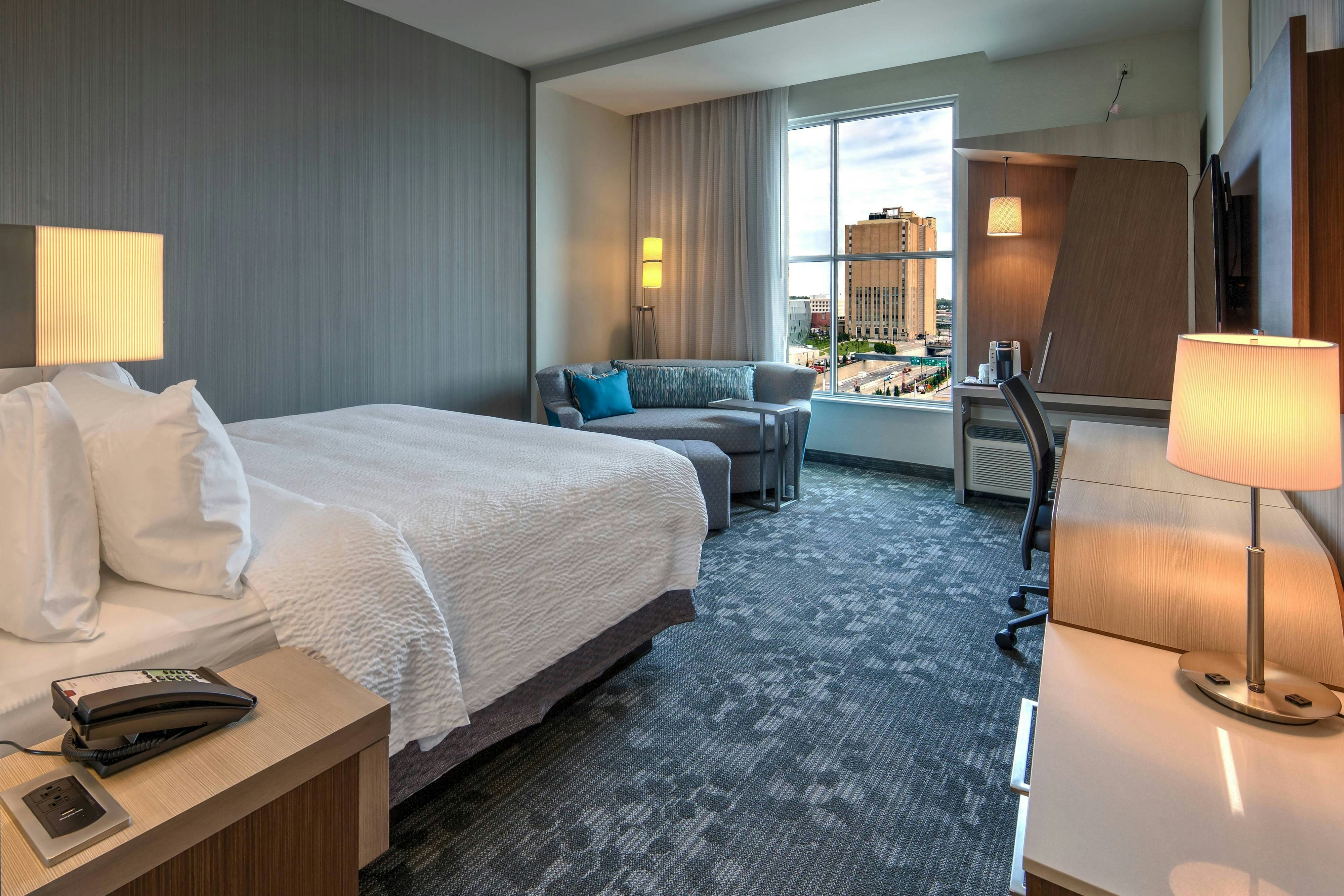 Courtyard by Marriott Kansas City Downtown/Convention Center