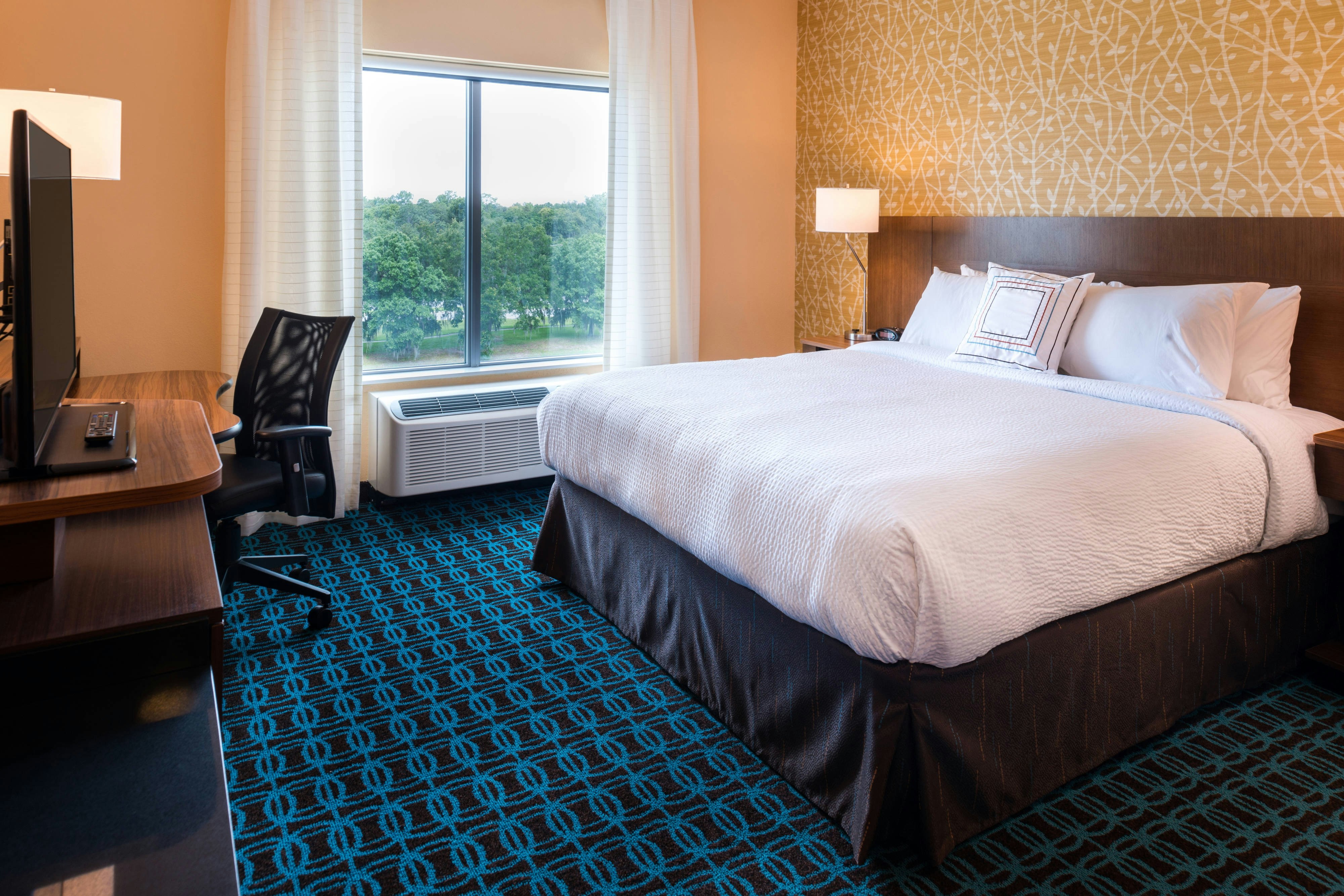 Fairfield by Marriott Inn & Suites Orlando East/UCF Area