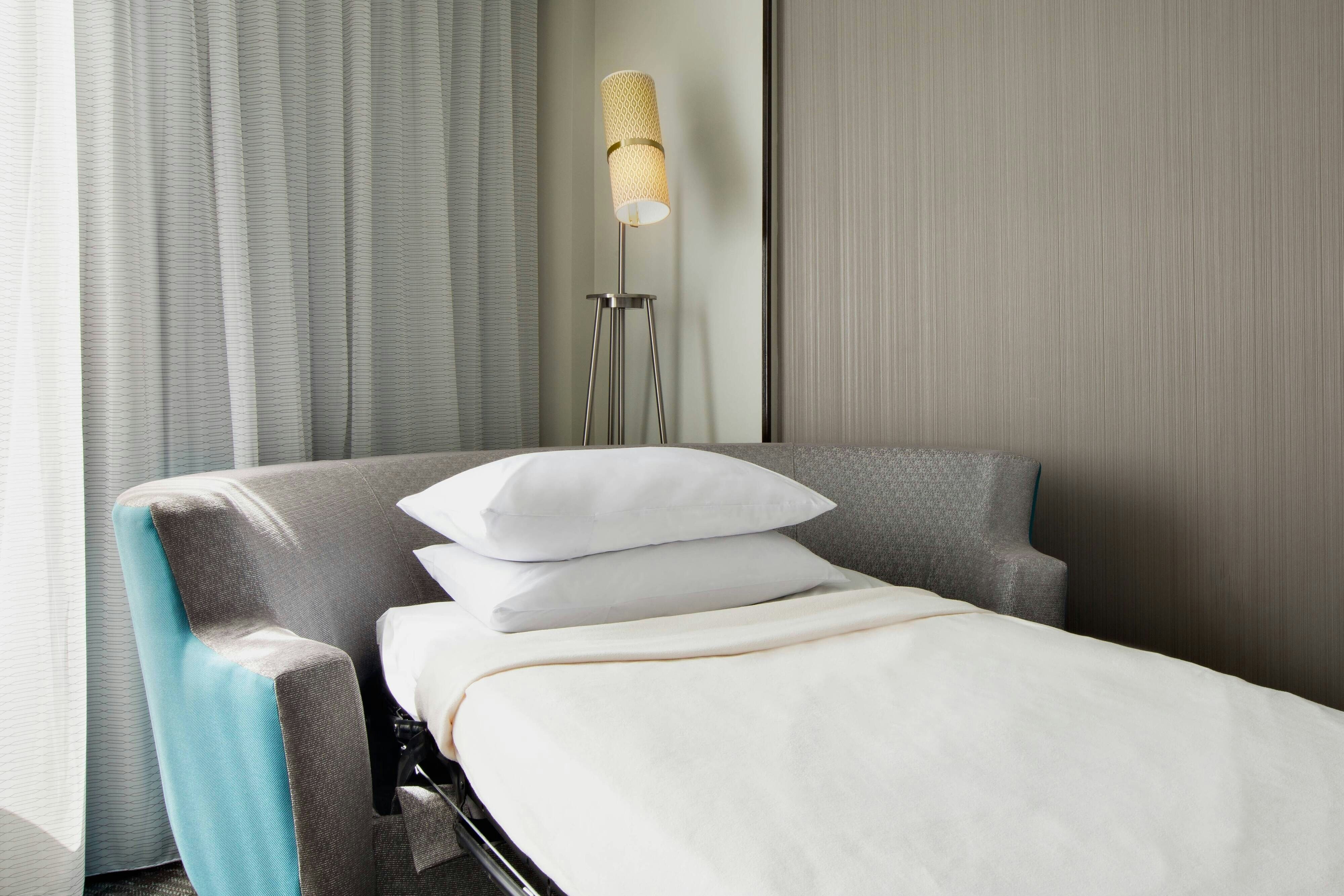 Courtyard by Marriott Knoxville Downtown