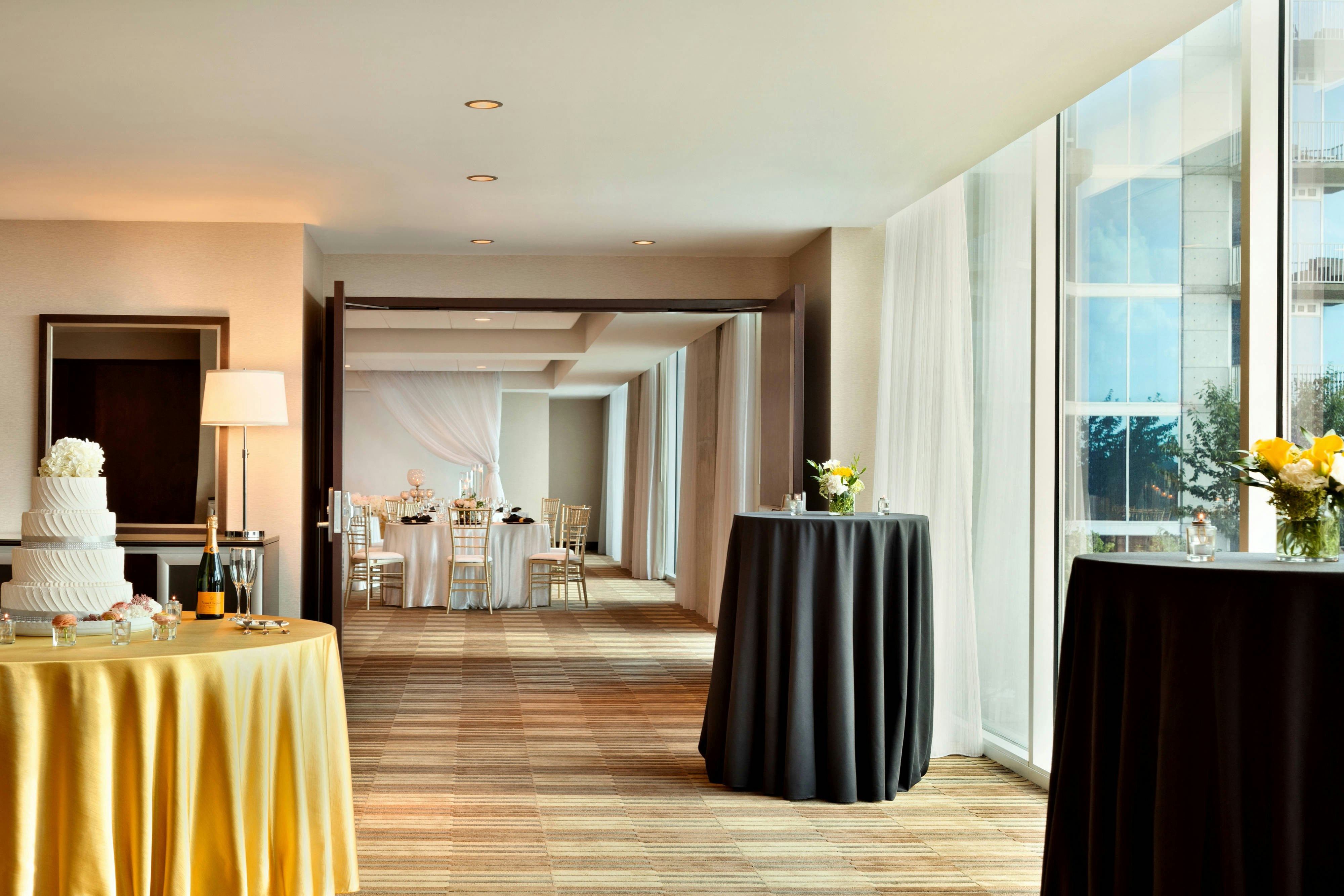 Twelve Downtown, Autograph Collection