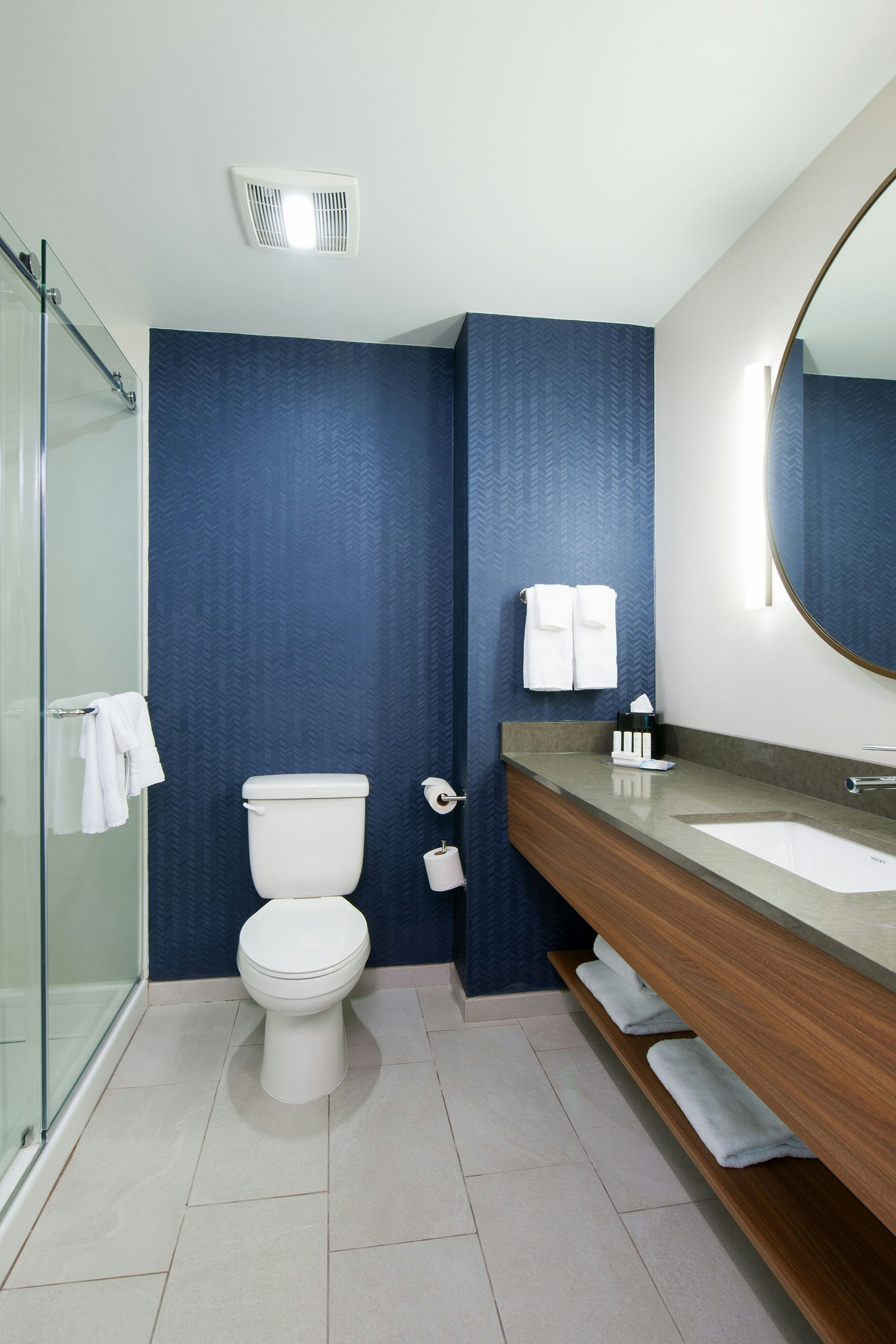 Fairfield by Marriott Inn & Suites Pittsburgh Downtown