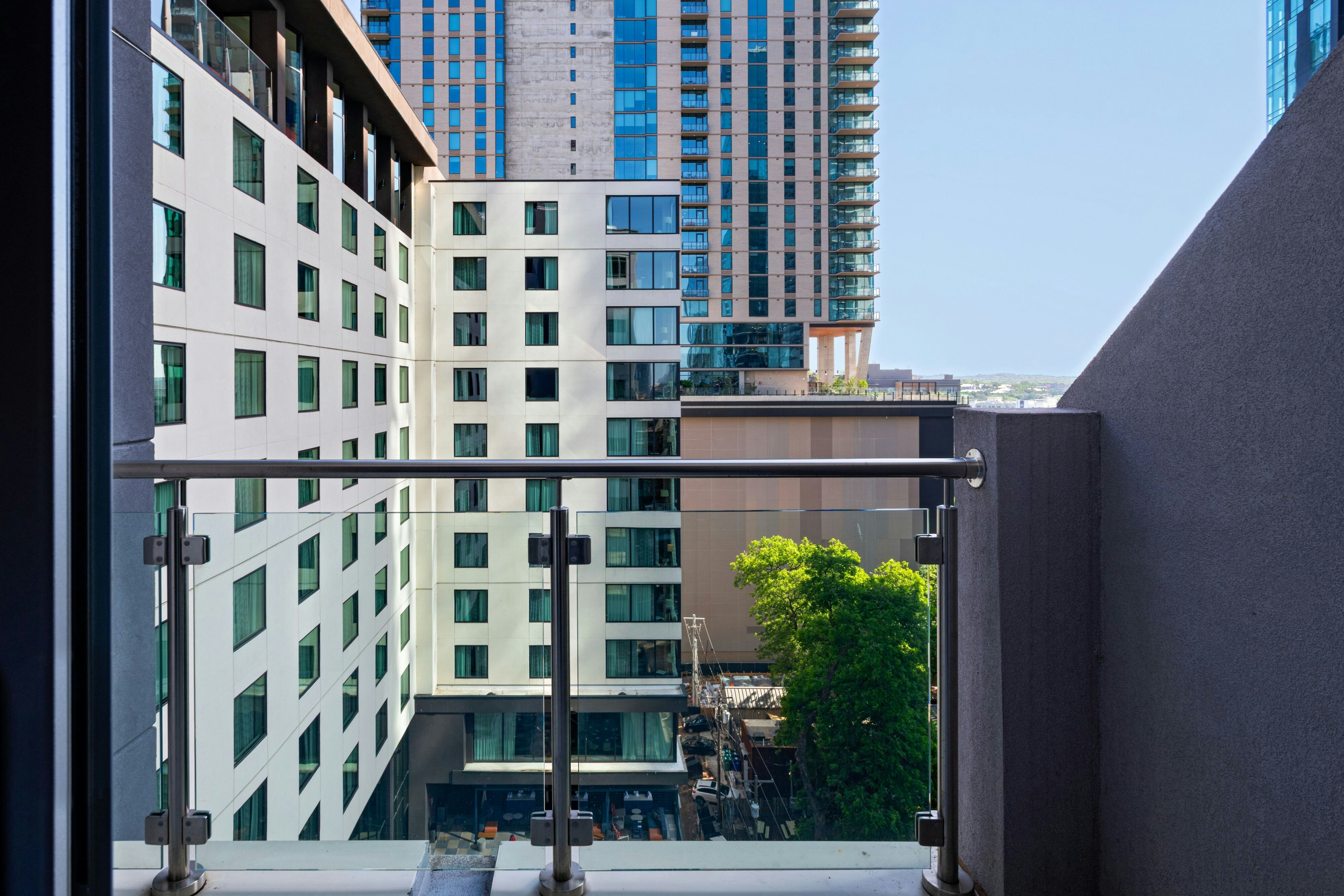 Fairfield by Marriott Inn & Suites Austin Downtown