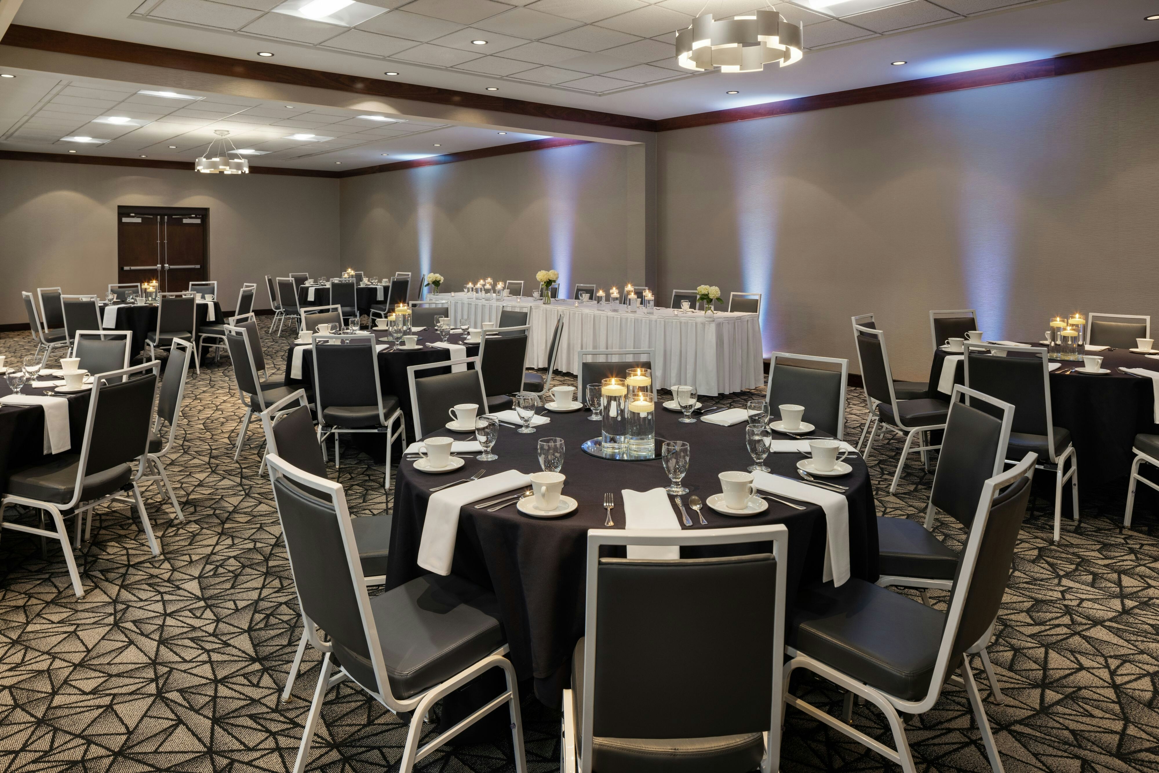 Delta Hotels Milwaukee Northwest