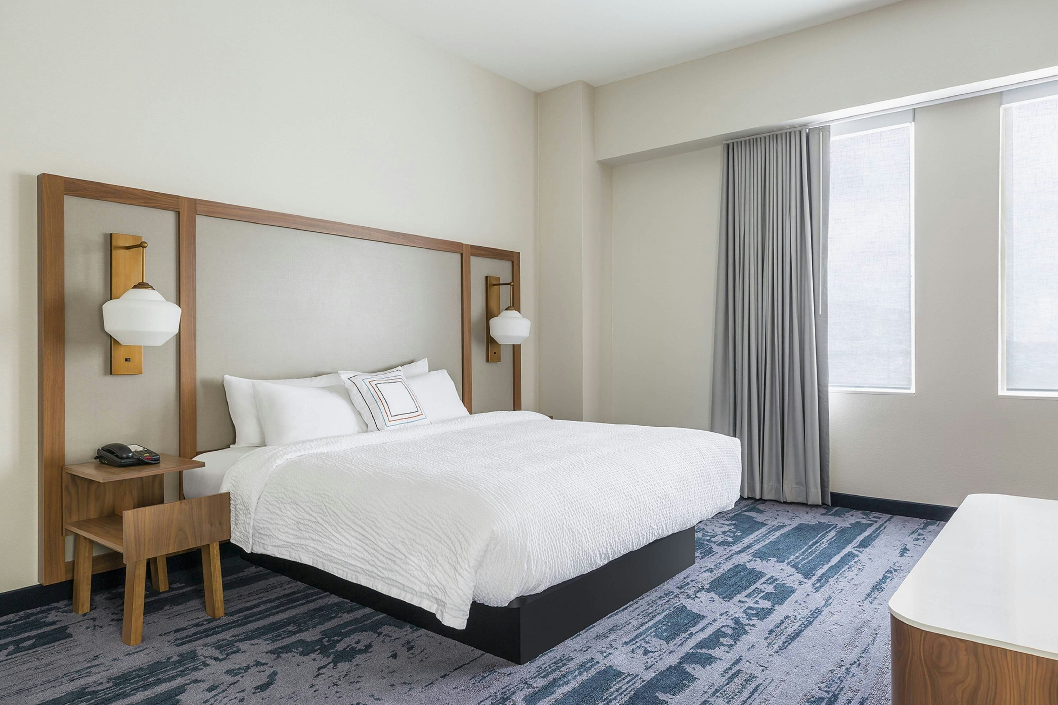 Fairfield by Marriott Inn & Suites Des Moines Downtown