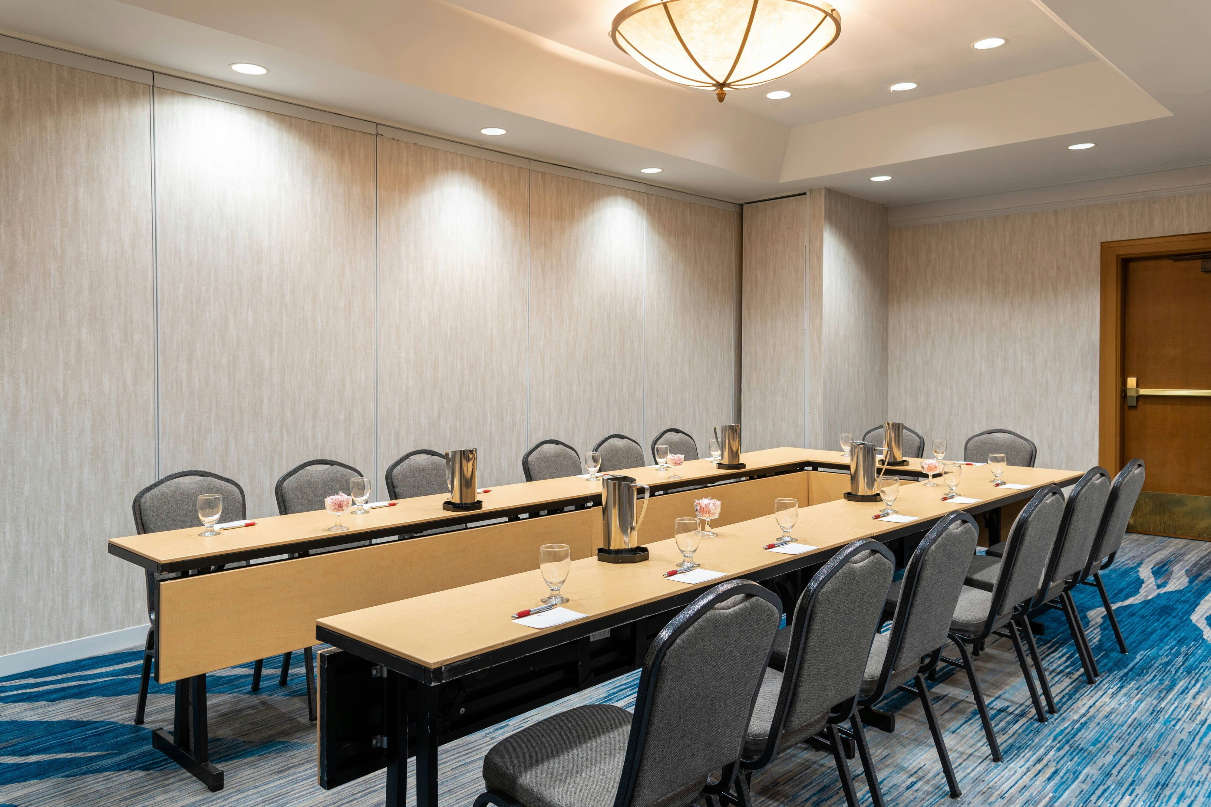 Courtyard by Marriott Chicago at Medical District/UIC
