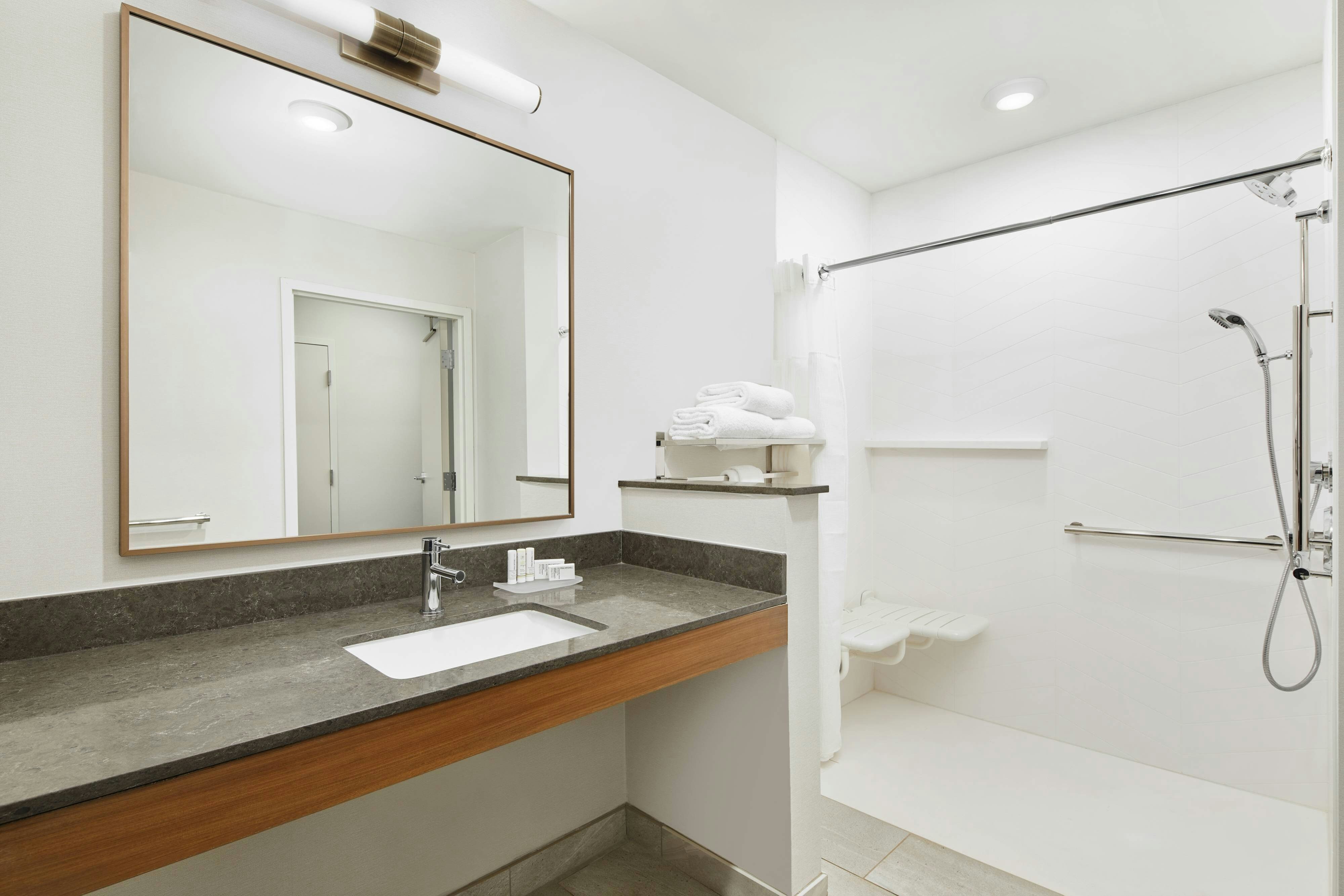 Fairfield by Marriott Inn & Suites Raleigh Wake Forest