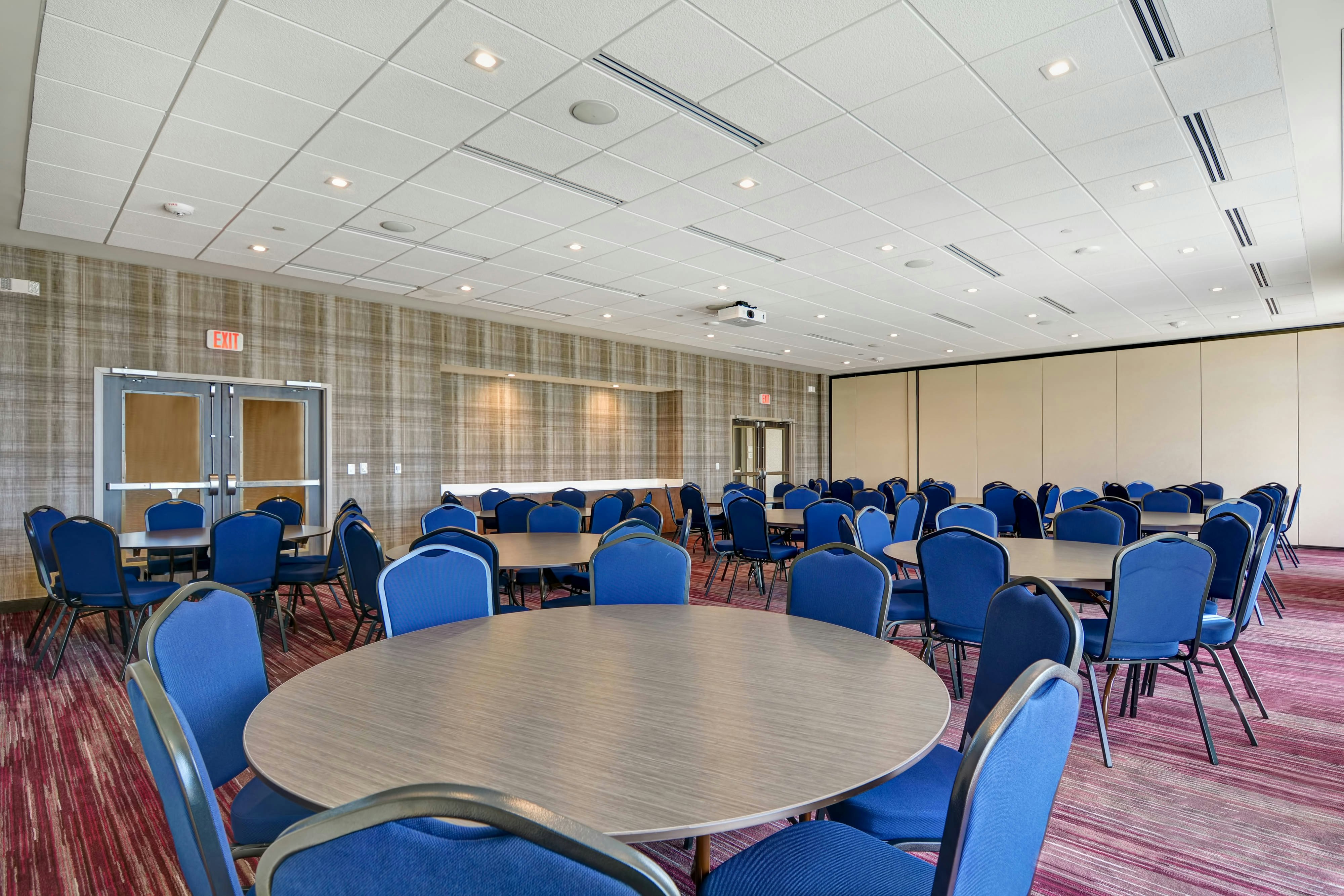 Courtyard by Marriott Bentonville Rogers Promenade