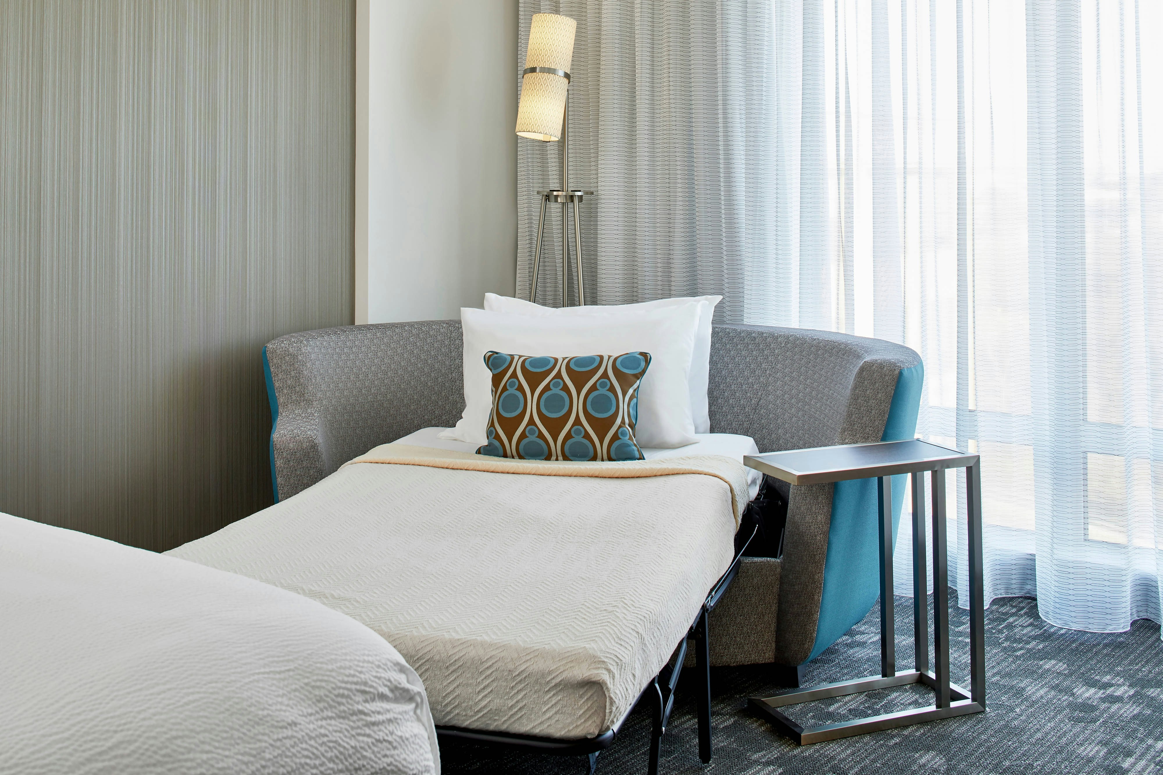 Courtyard by Marriott Baltimore Downtown/McHenry Row