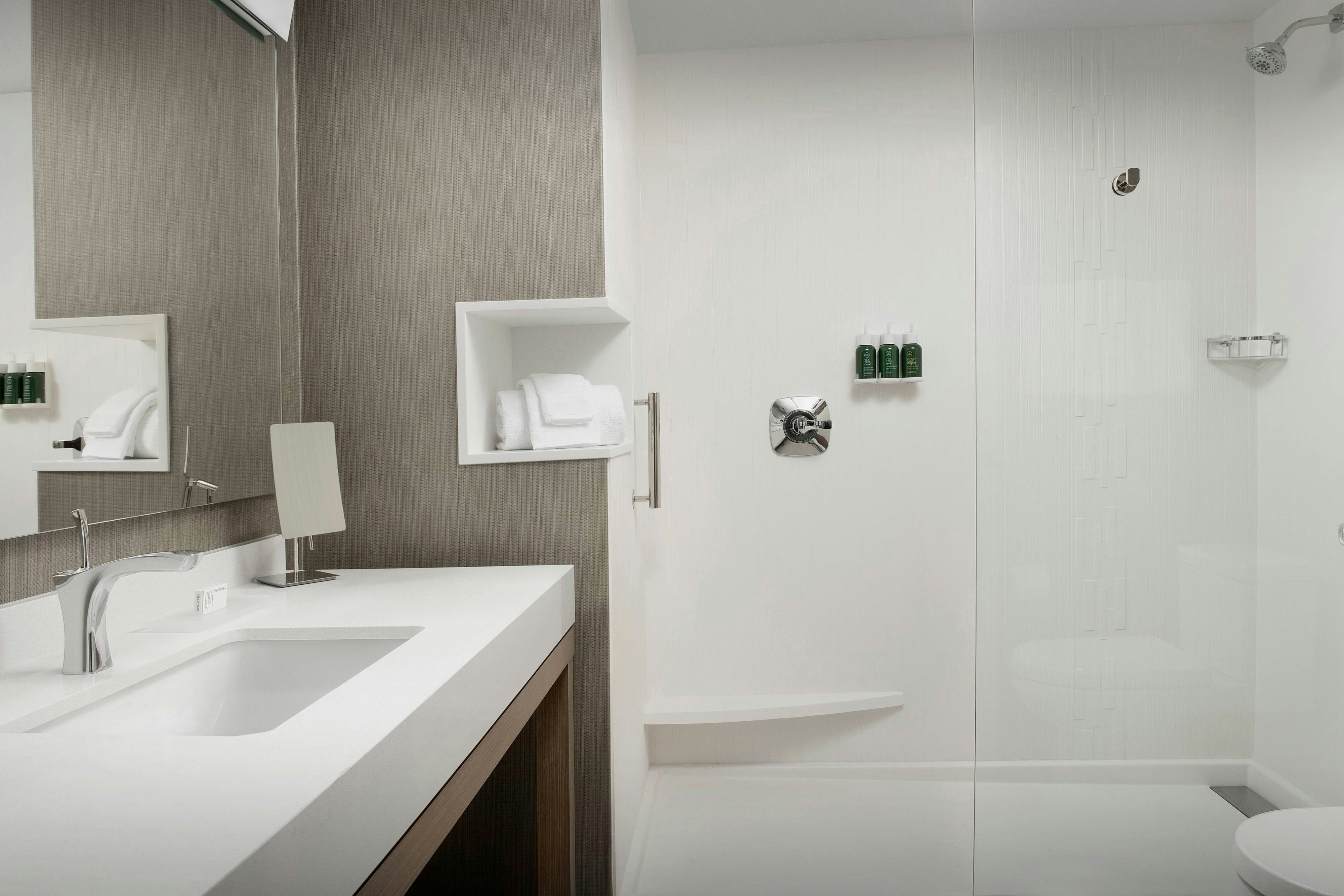Courtyard by Marriott Portland East