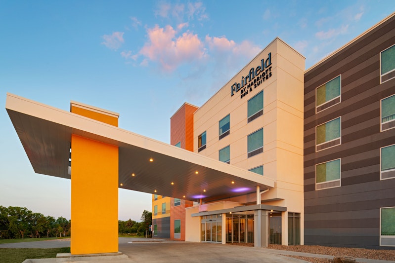 Fairfield by Marriott Inn & Suites Lincoln Crete