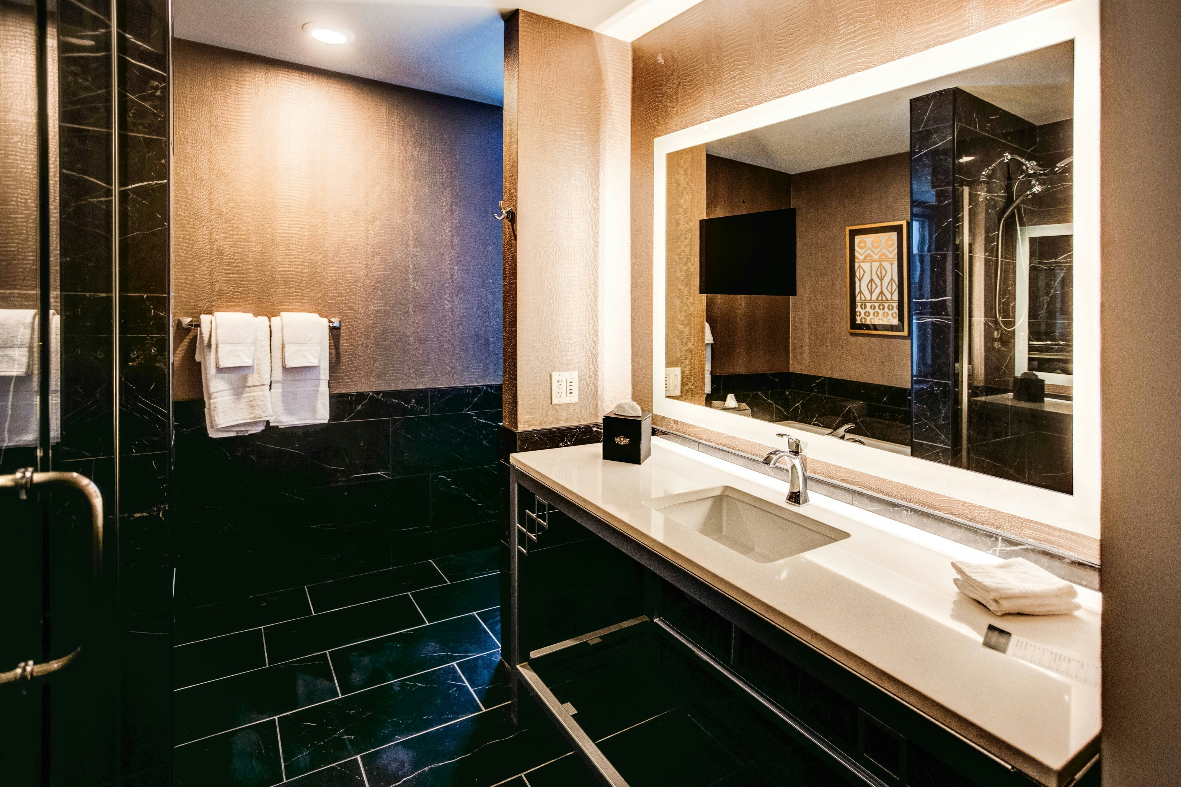 The Warrior Hotel, Autograph Collection