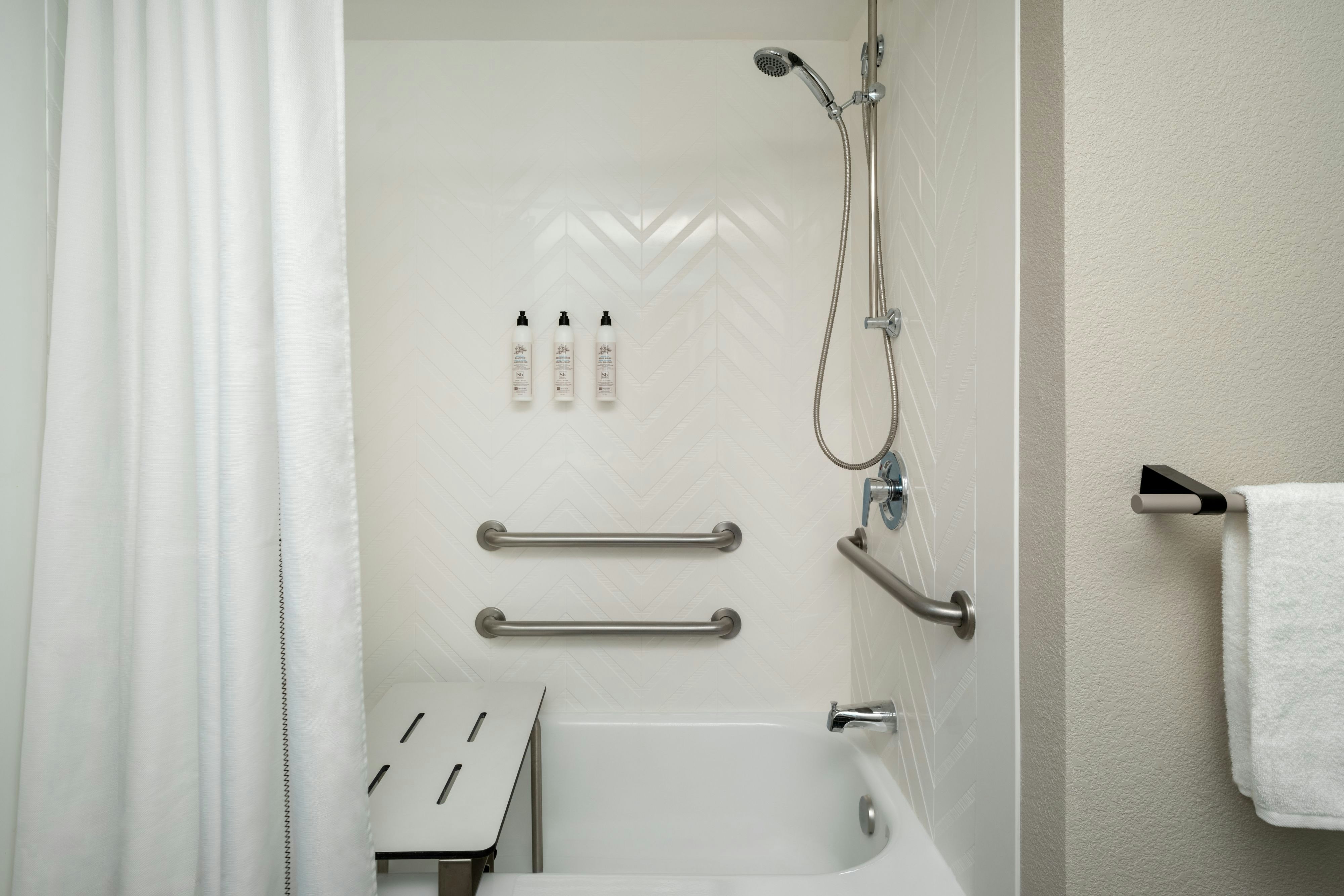 Delta Hotels by Marriott™ Jacksonville Deerwood