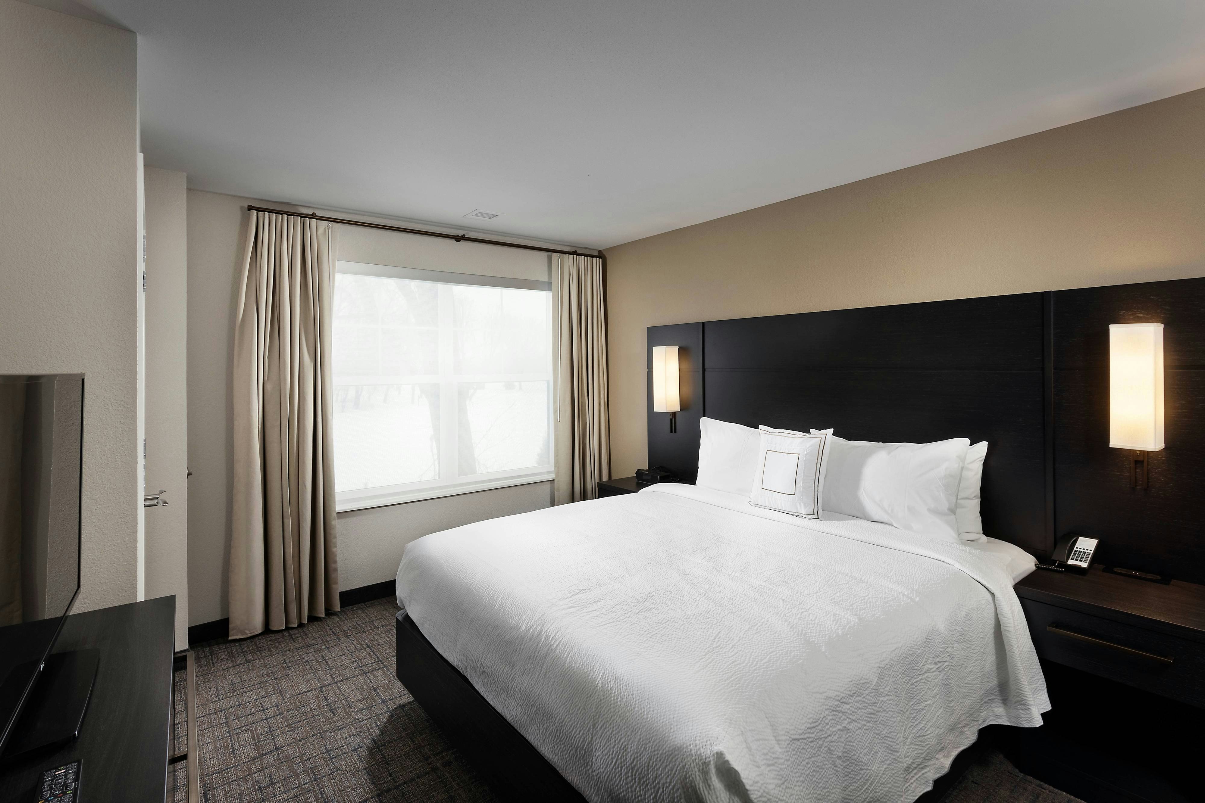 Residence Inn by Marriott Milwaukee Brookfield