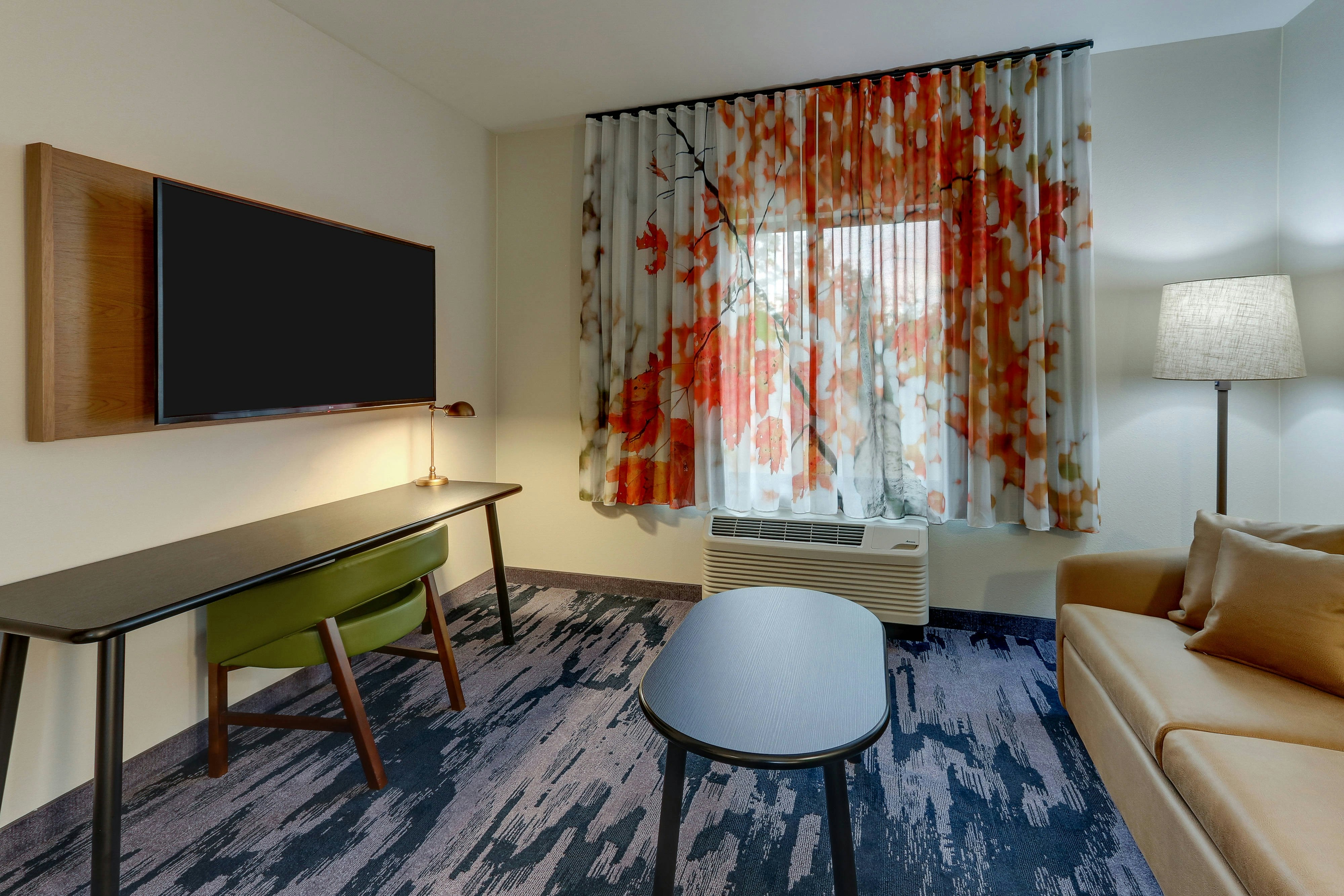 Fairfield by Marriott Inn & Suites Asheville Weaverville