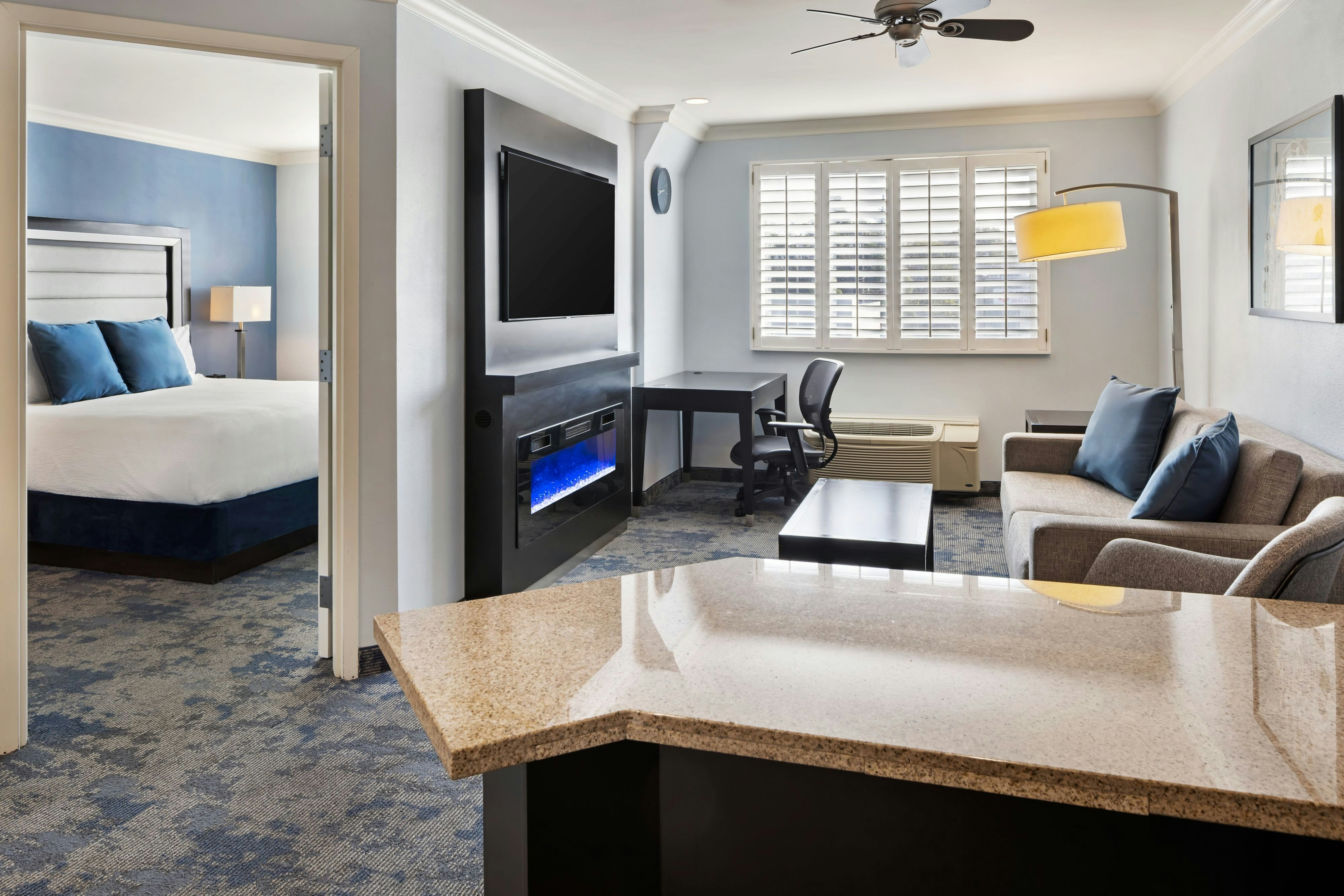 City Express by Marriott Manhattan Beach