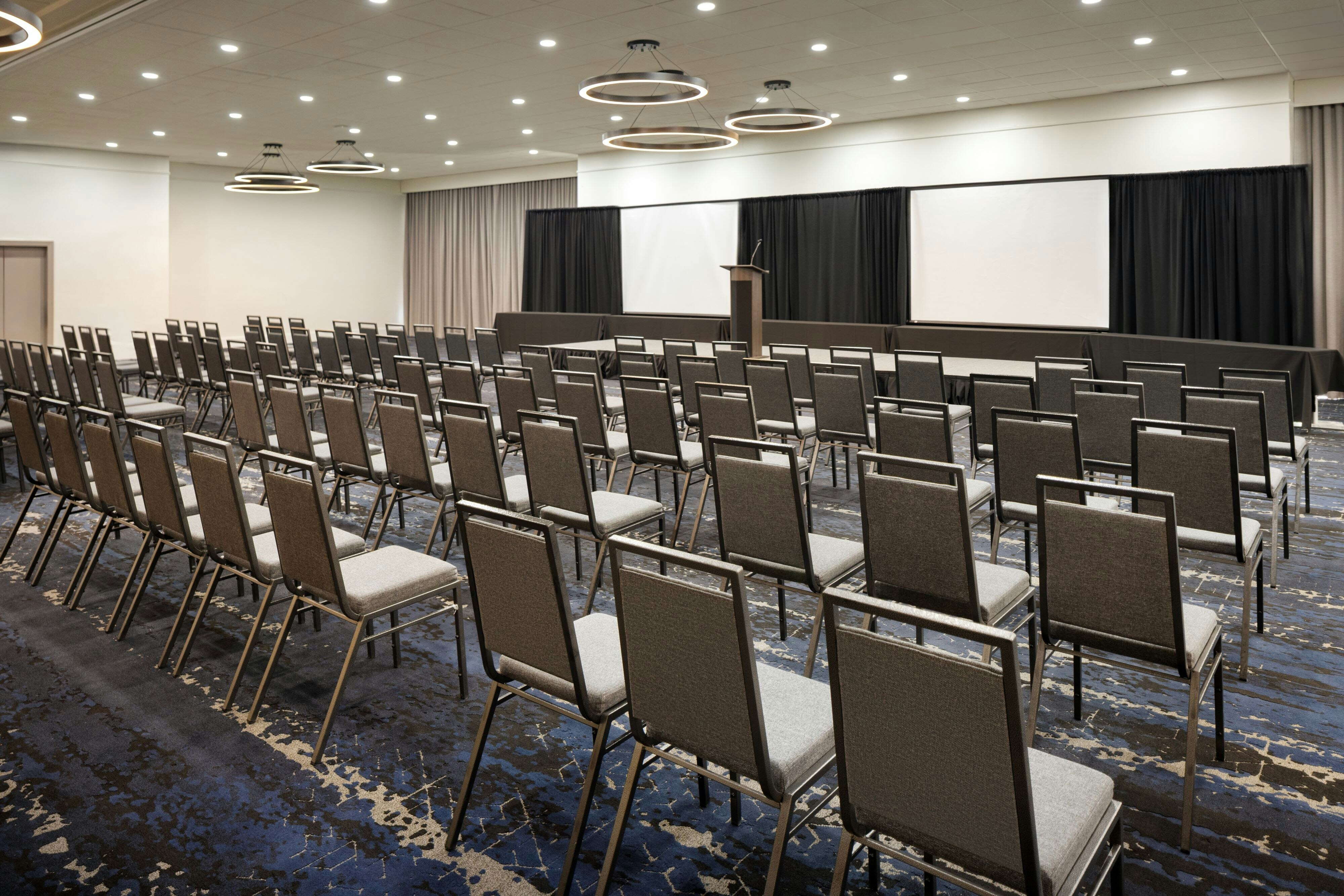 Courtyard by Marriott across Universal Orlando