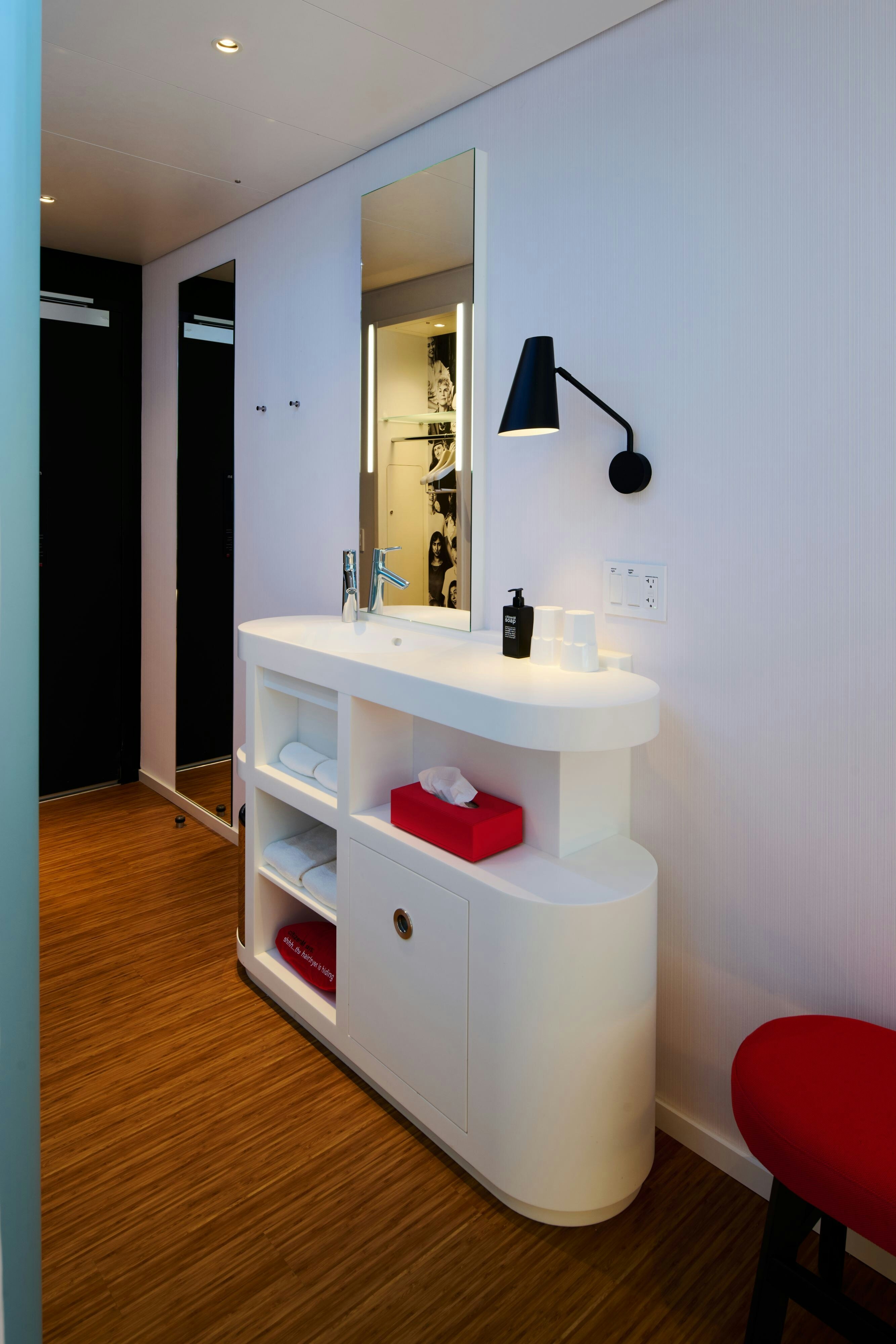 citizenM Austin Downtown