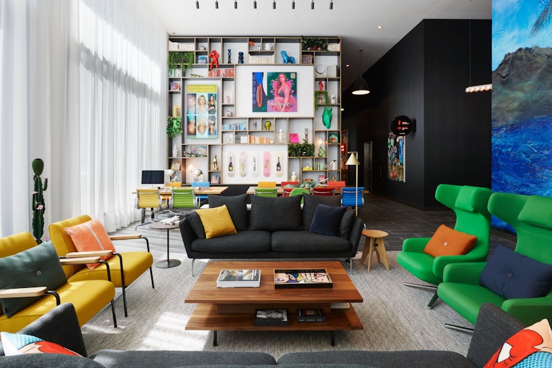 citizenM Los Angeles Downtown