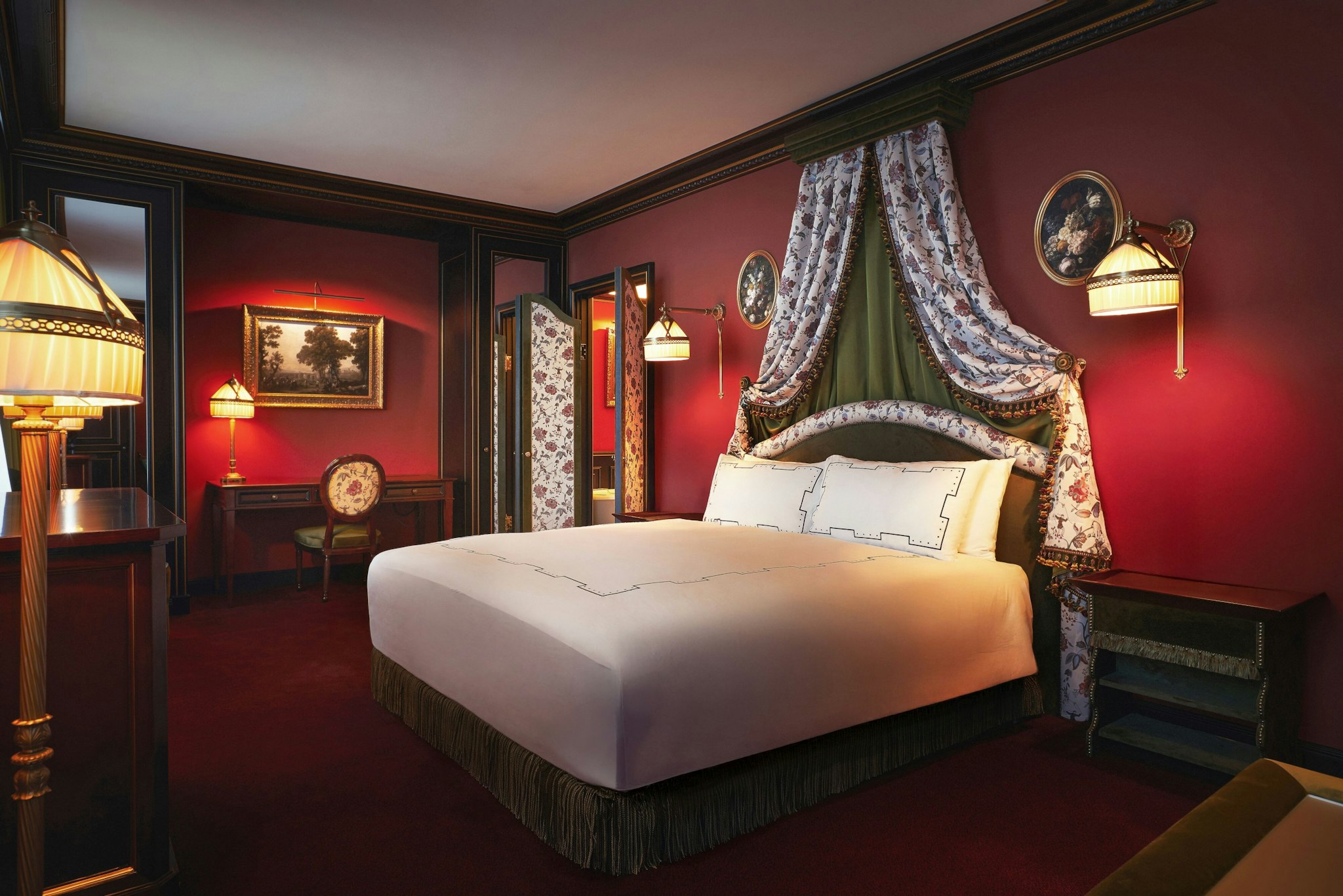 L'Escape Hotel