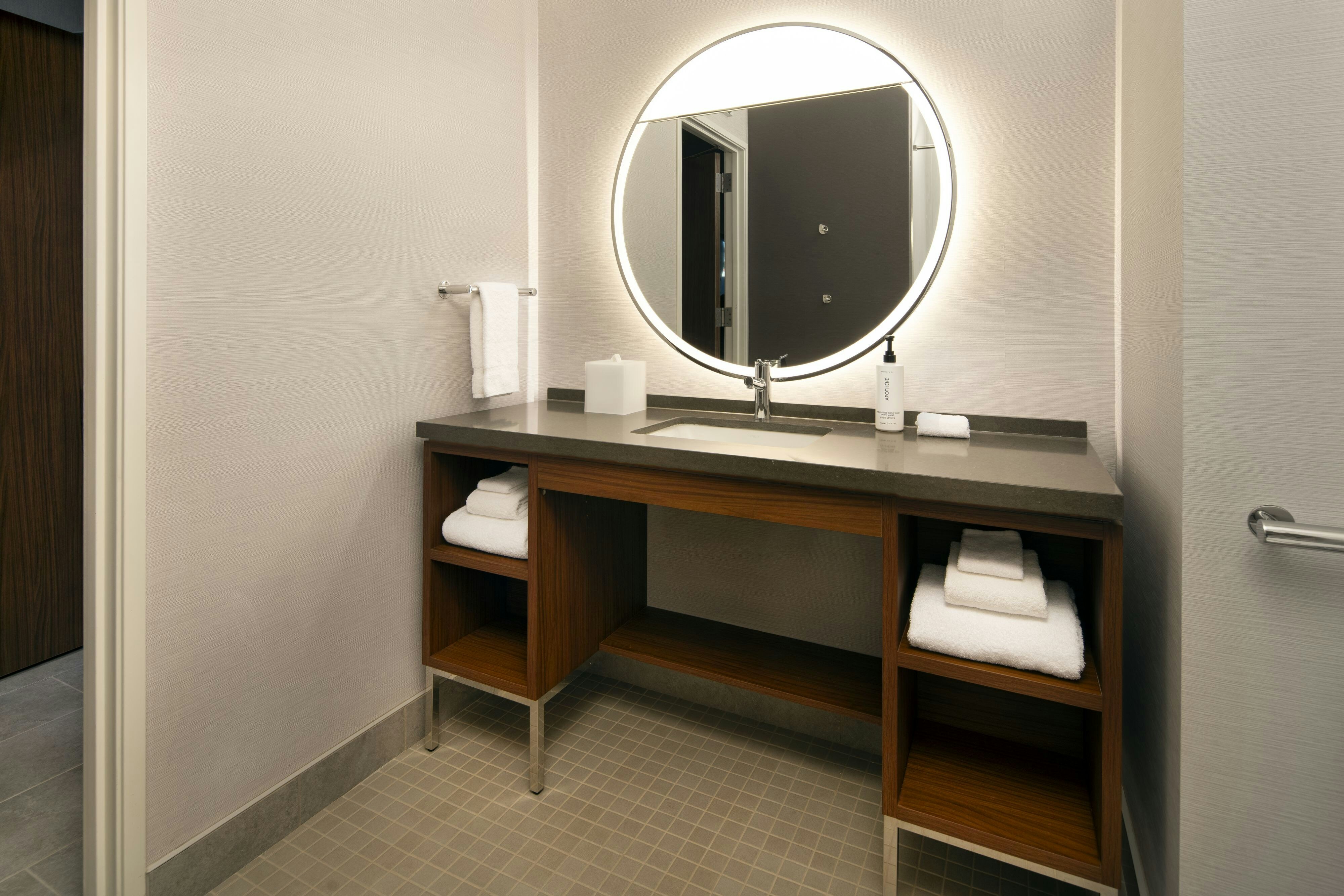 Courtyard by Marriott Sand City Monterey