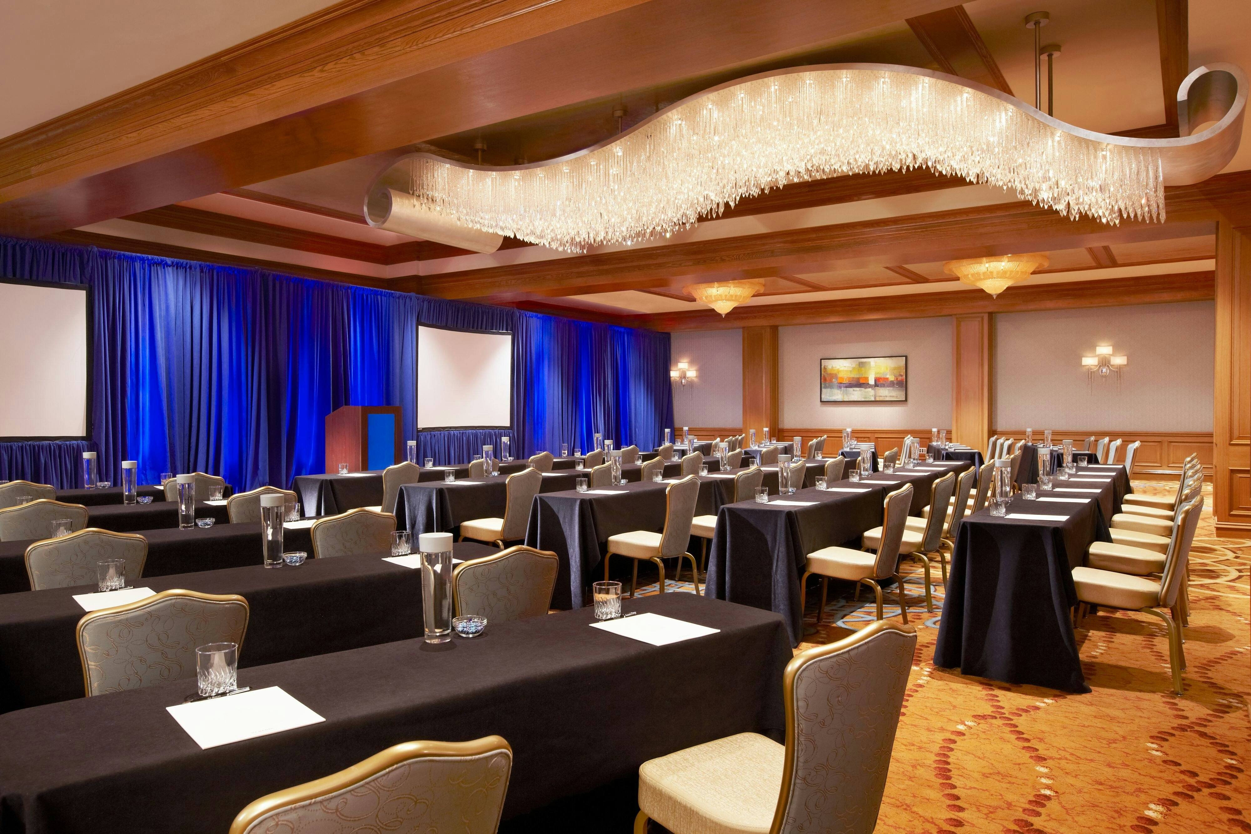 Houston Grand Hotel – River Oaks