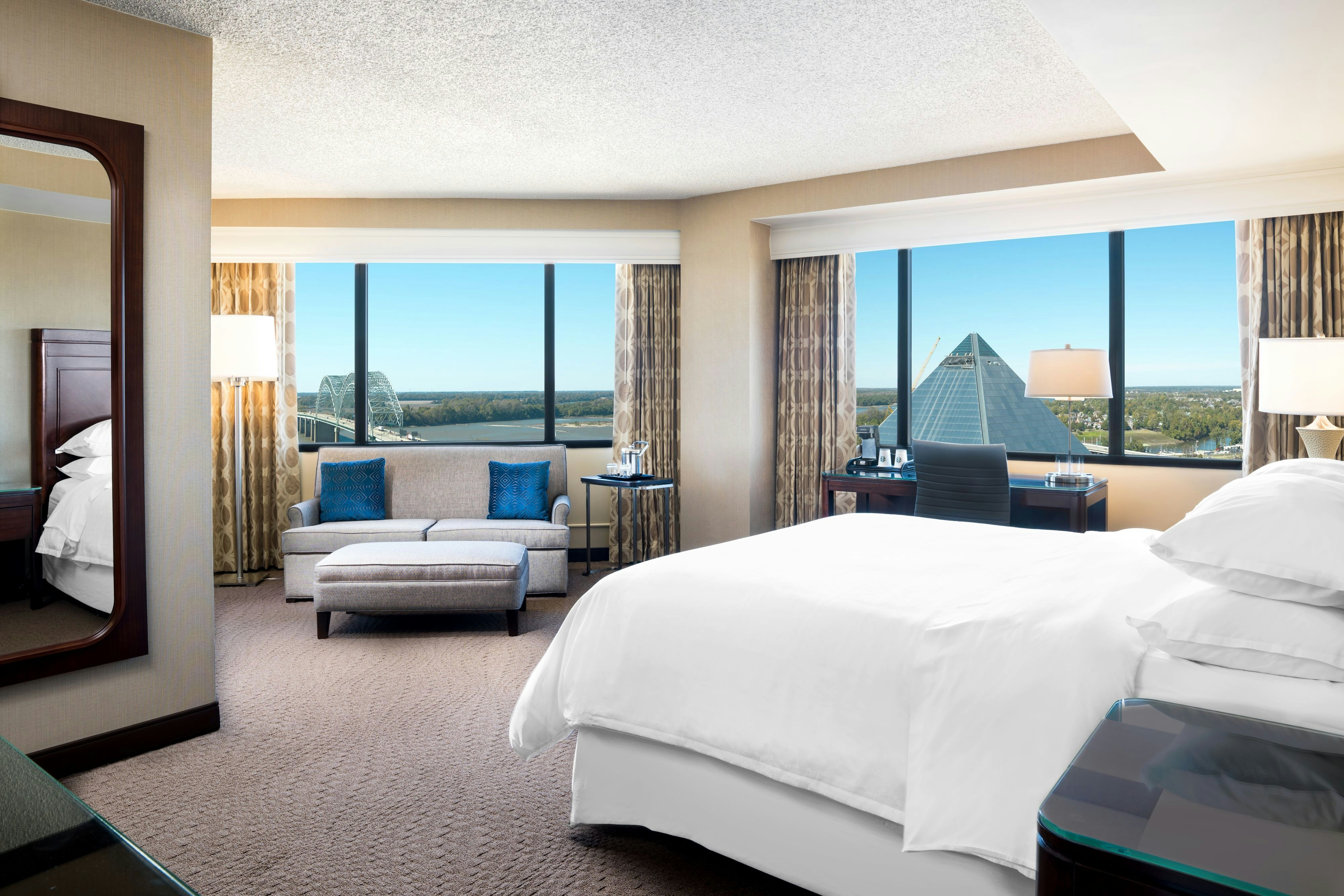 Memphis Riverline Hotel