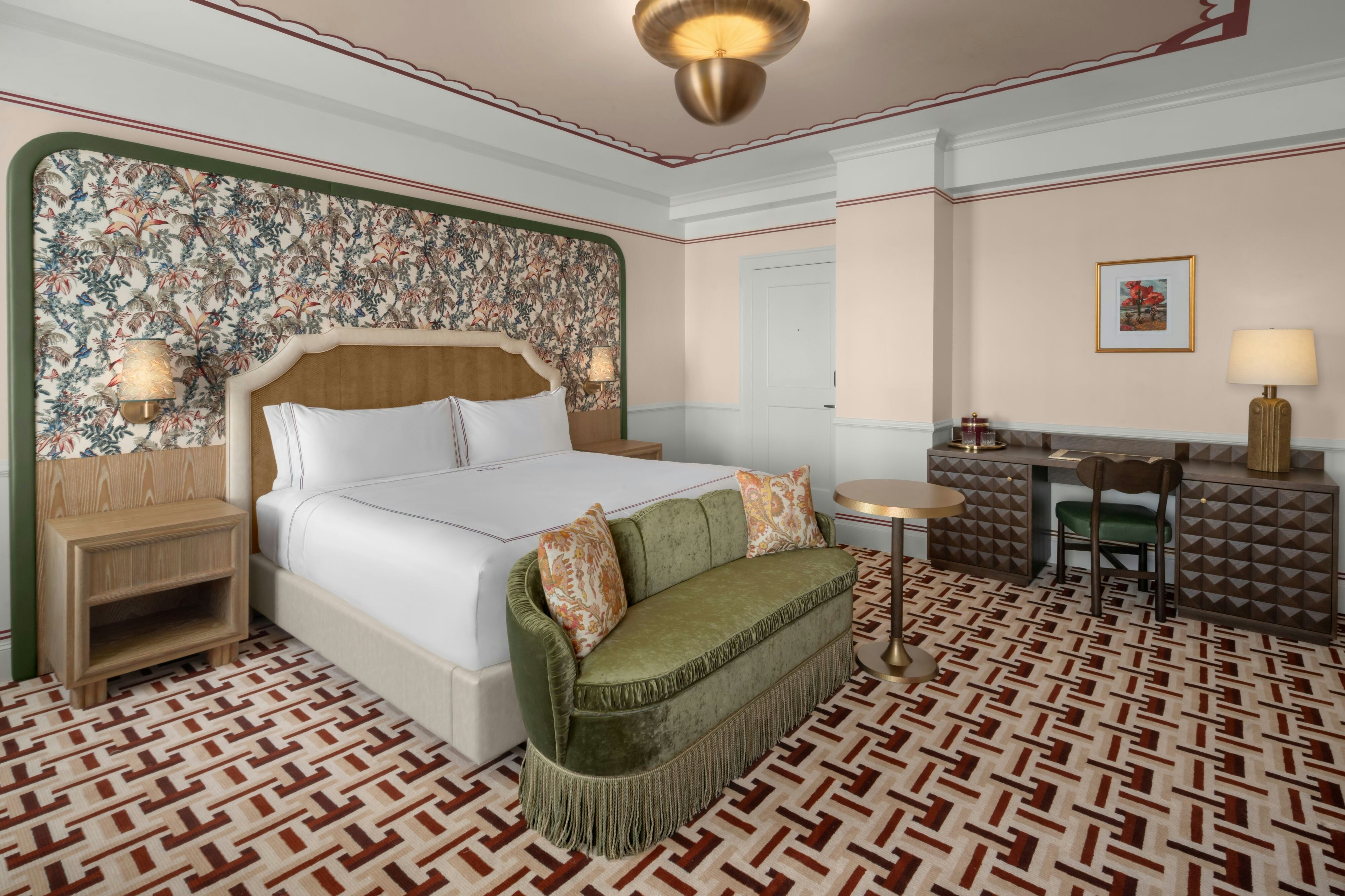 The Stoneleigh, Autograph Collection