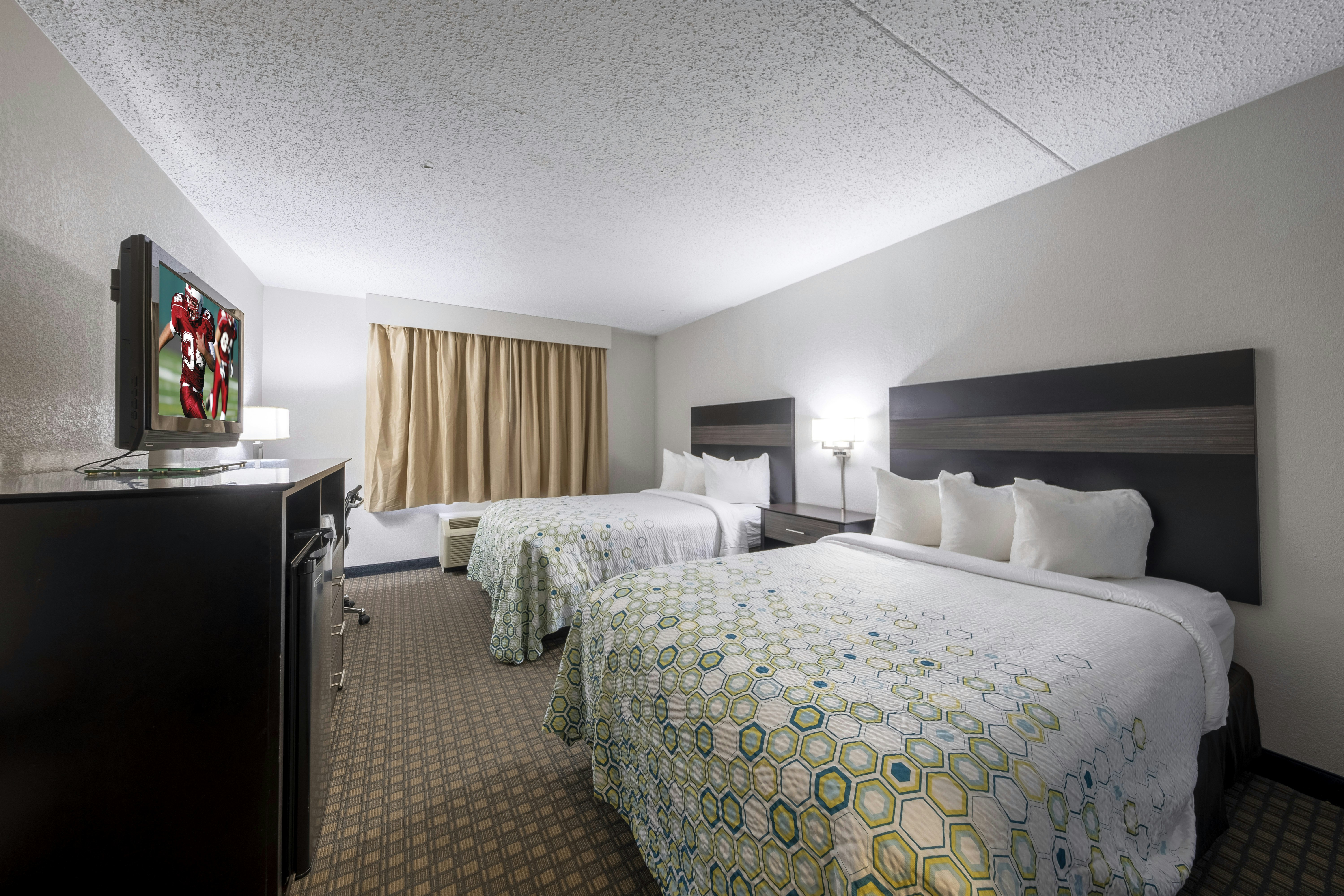 2 Full Beds with Microwave and Refrigerator Non-Smoking