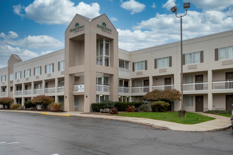 HomeTown Inn East Syracuse
