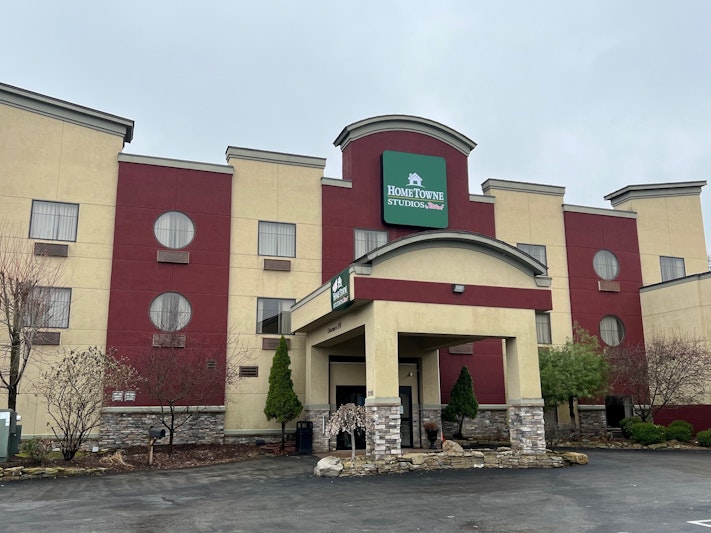 HomeTowne Studios Suites Washington