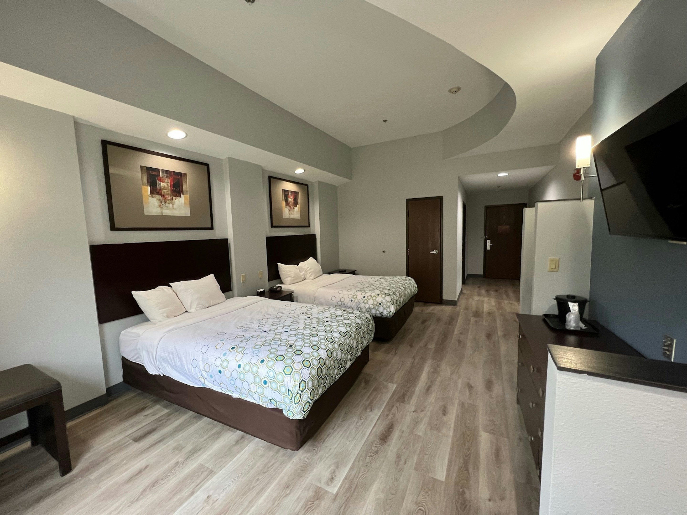 HomeTowne Studios Suites Washington