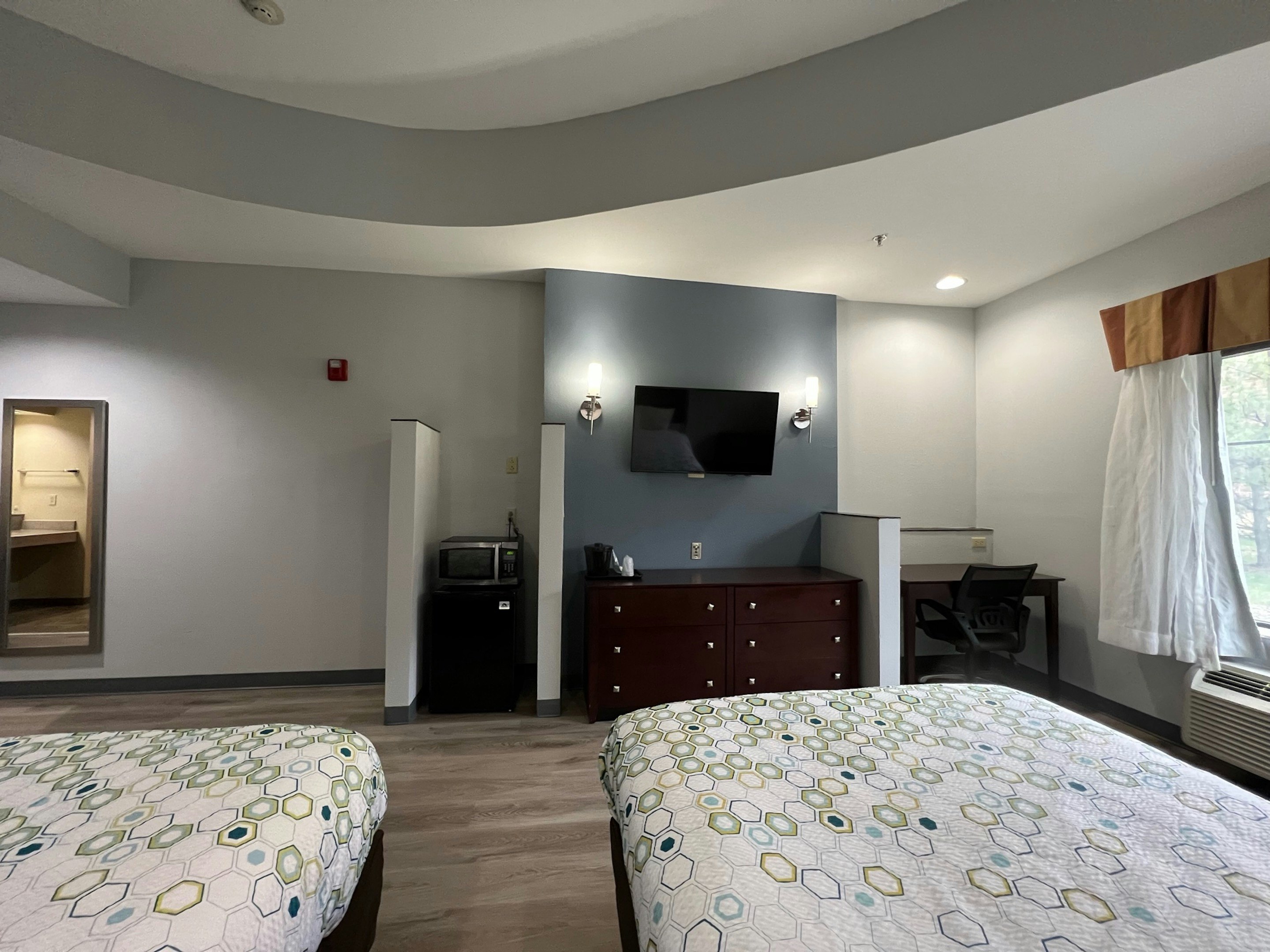 HomeTowne Studios Suites Washington