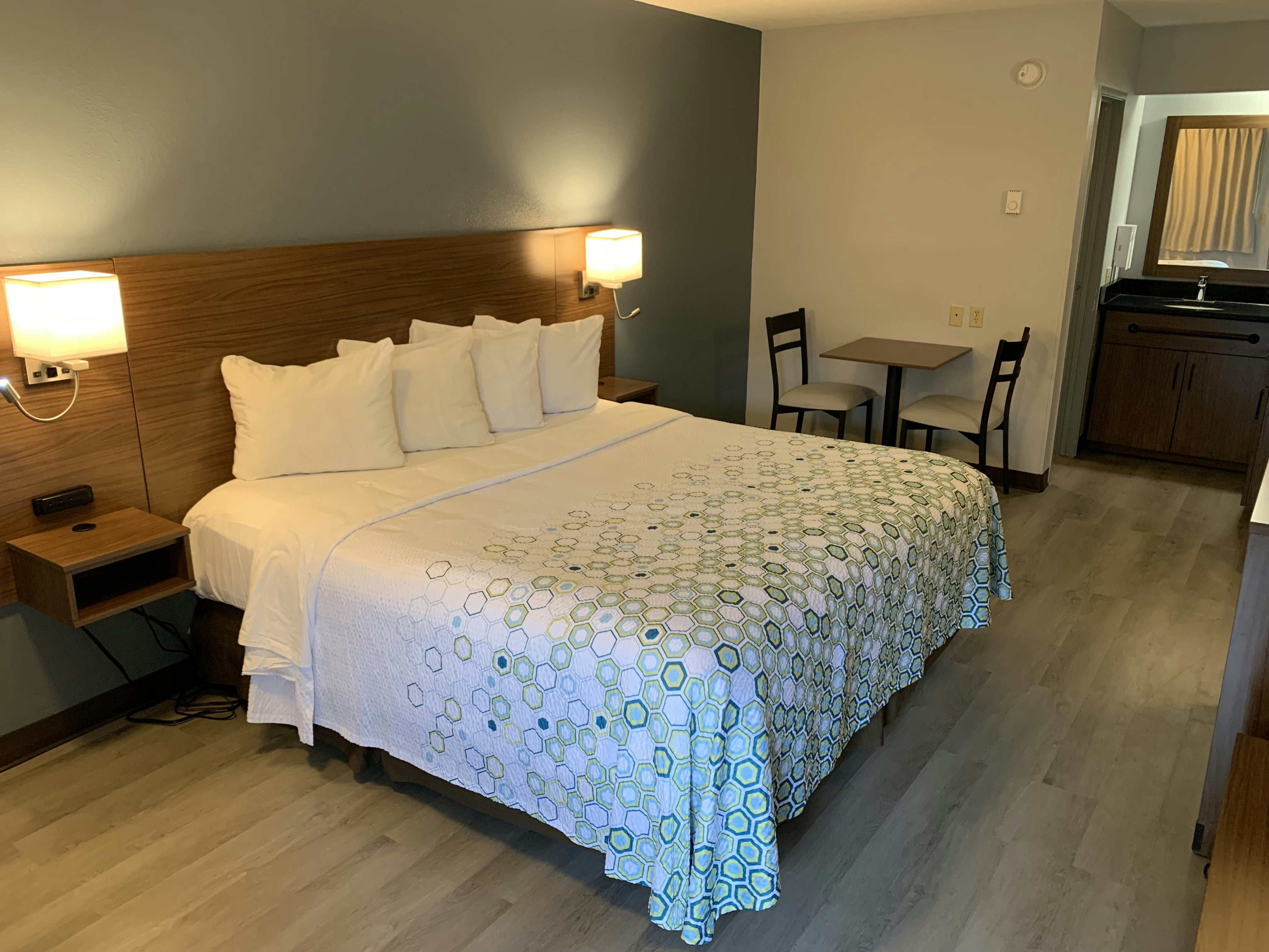 HomeTowne Studios Mystic – New London