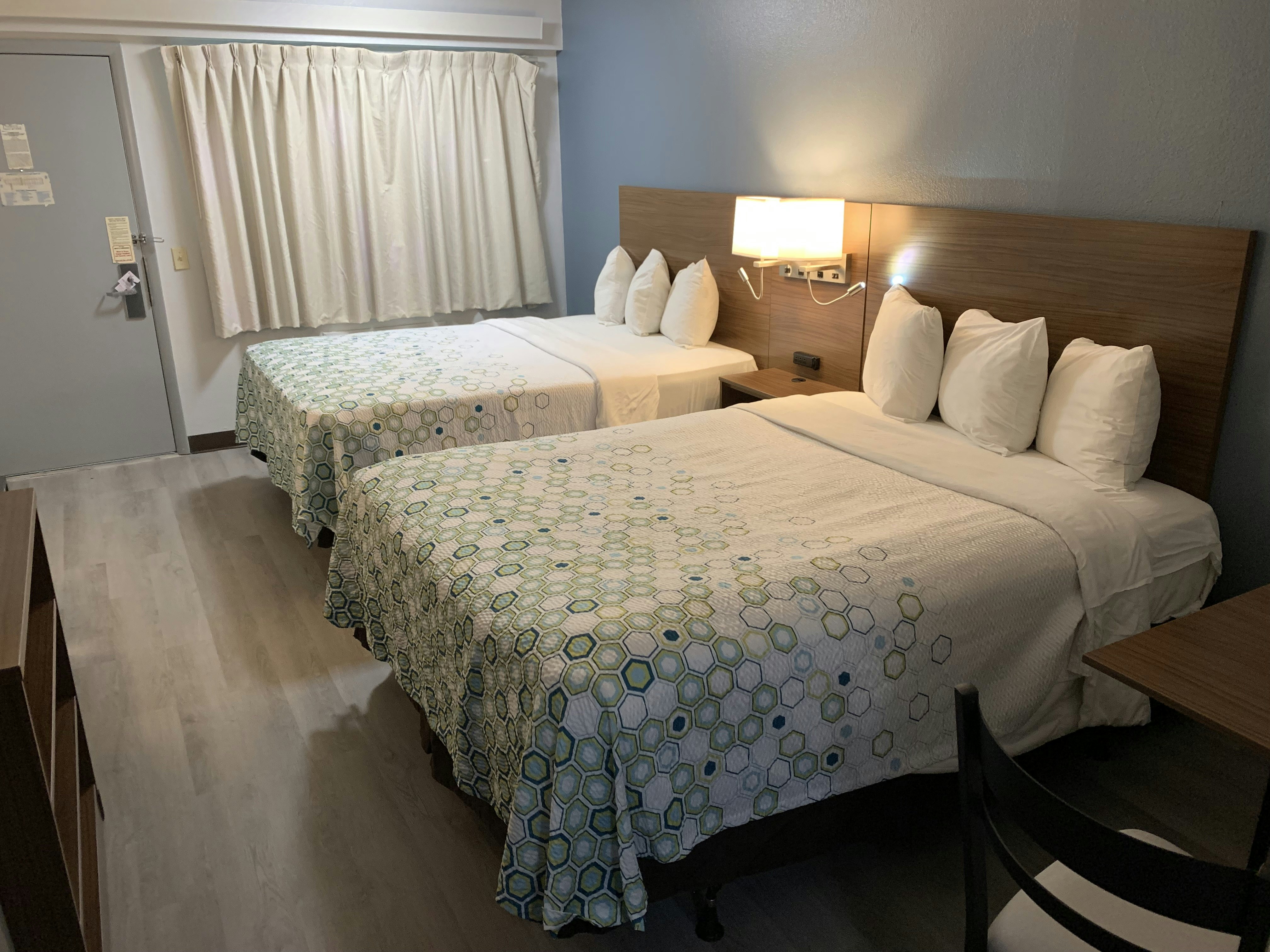 Studio 2 Full Beds Non-Smoking