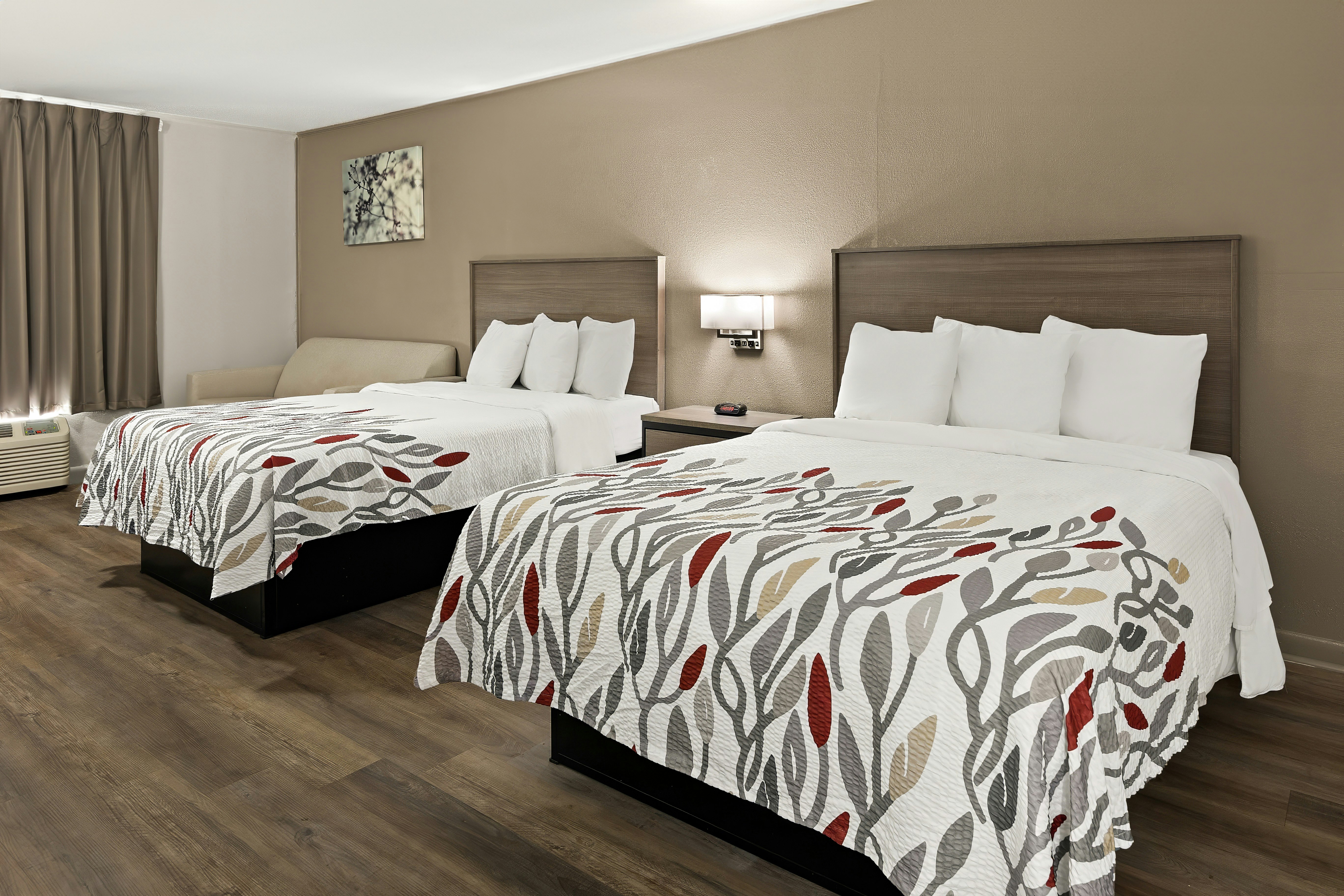 Deluxe 2 Queen Beds Non-Smoking