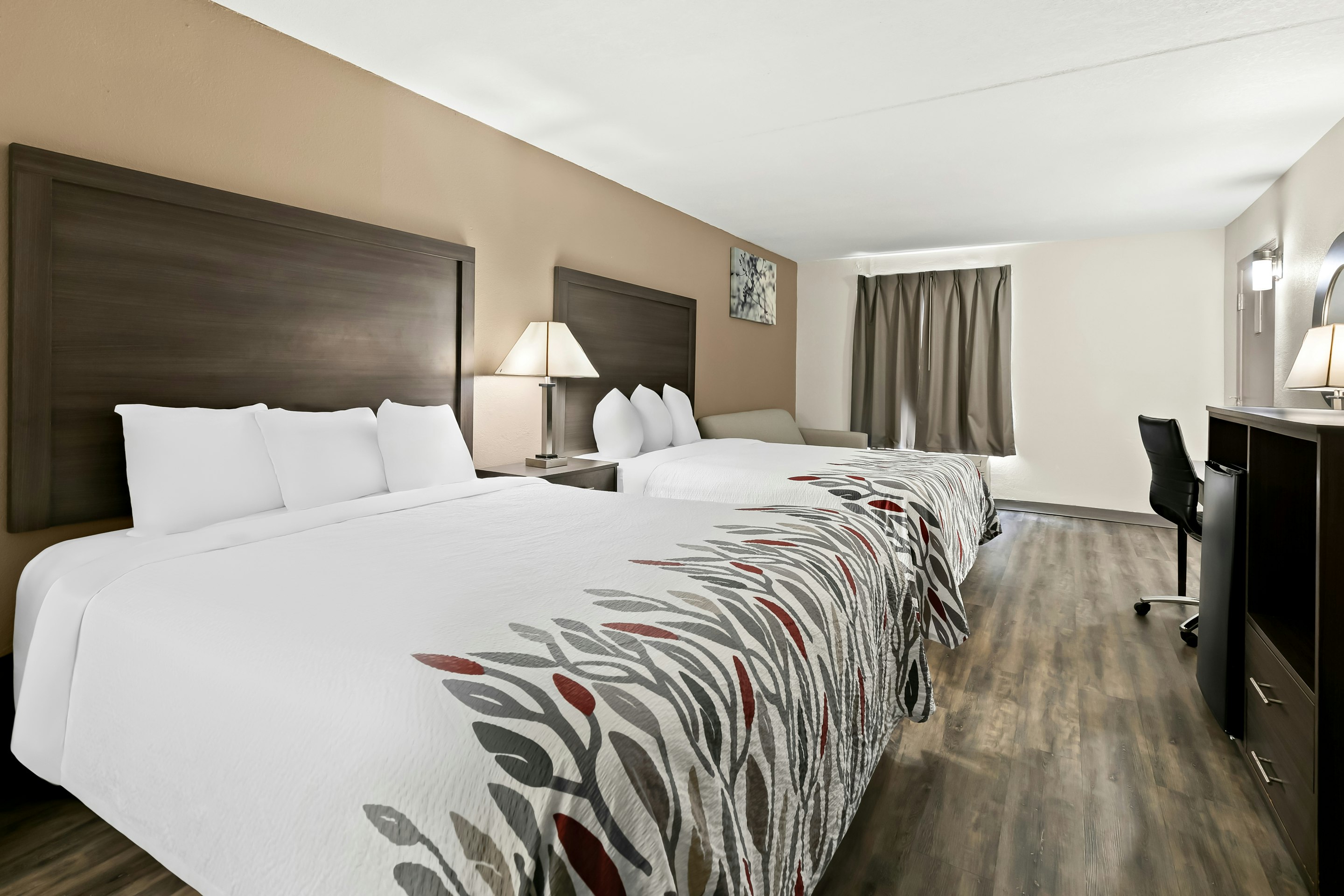 Deluxe 2 Queen Beds Non-Smoking